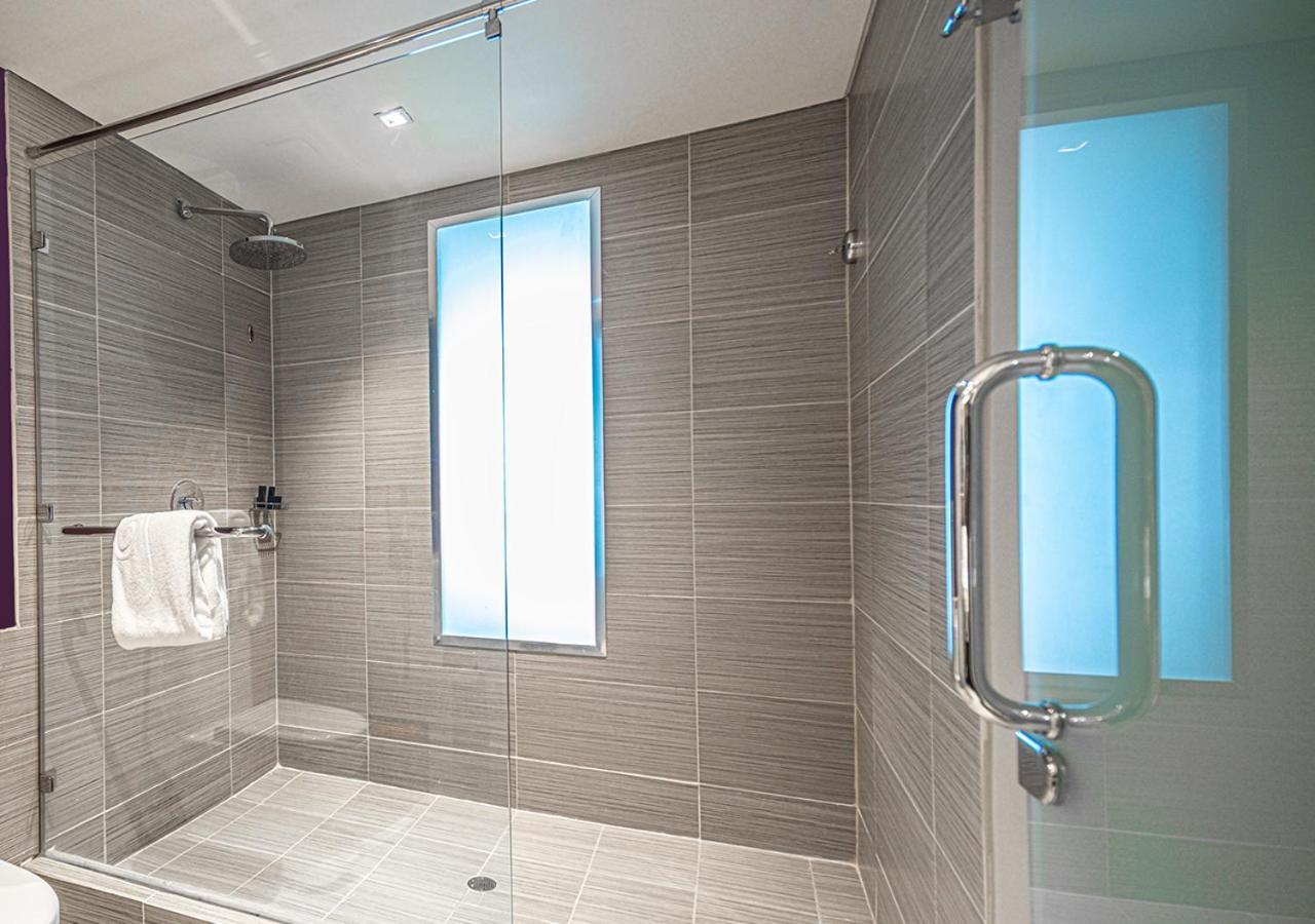 Suite with City View