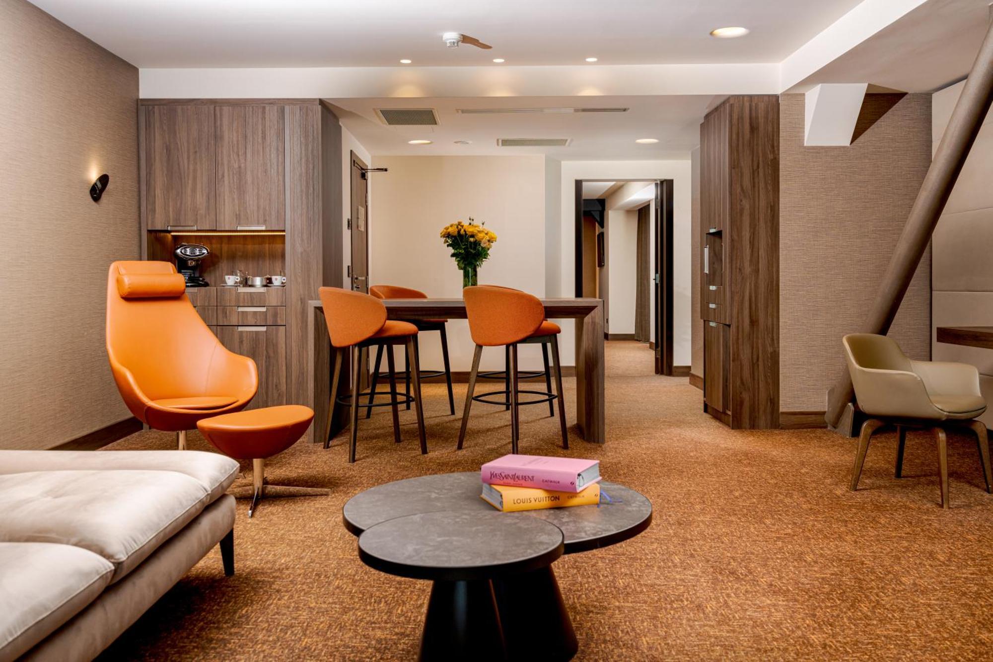 Lifestyle Suite pool access