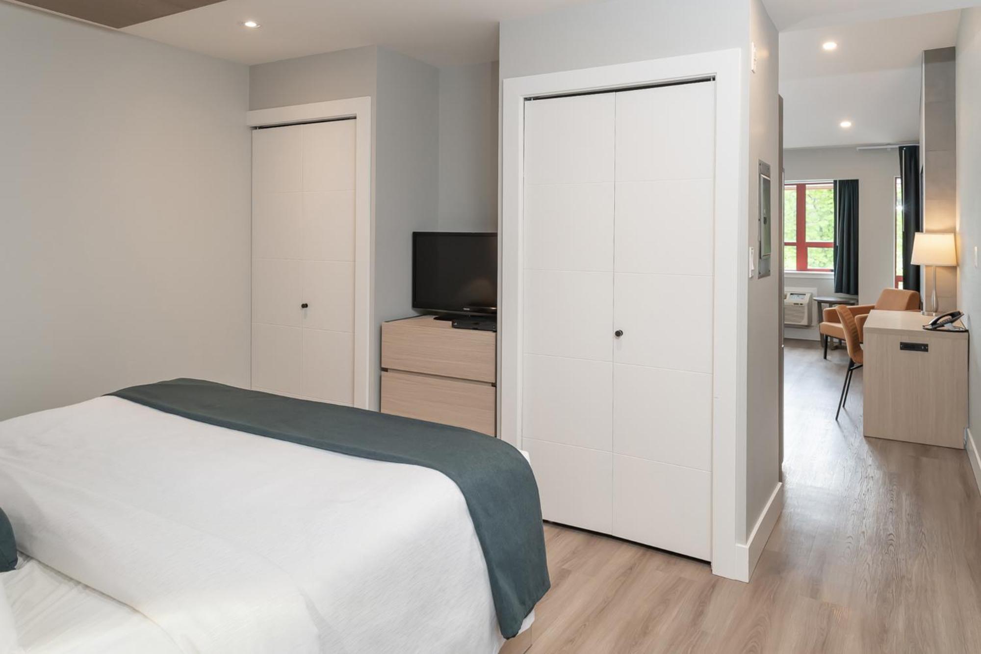 Junior Suite with Mountain View