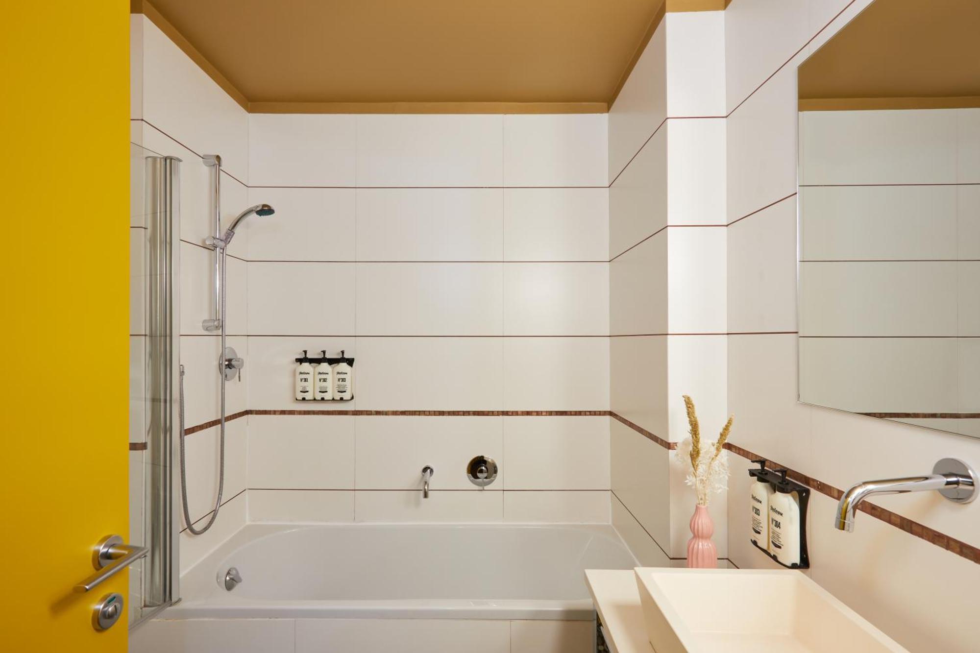 Luxueuse Chambre King avec Balcon