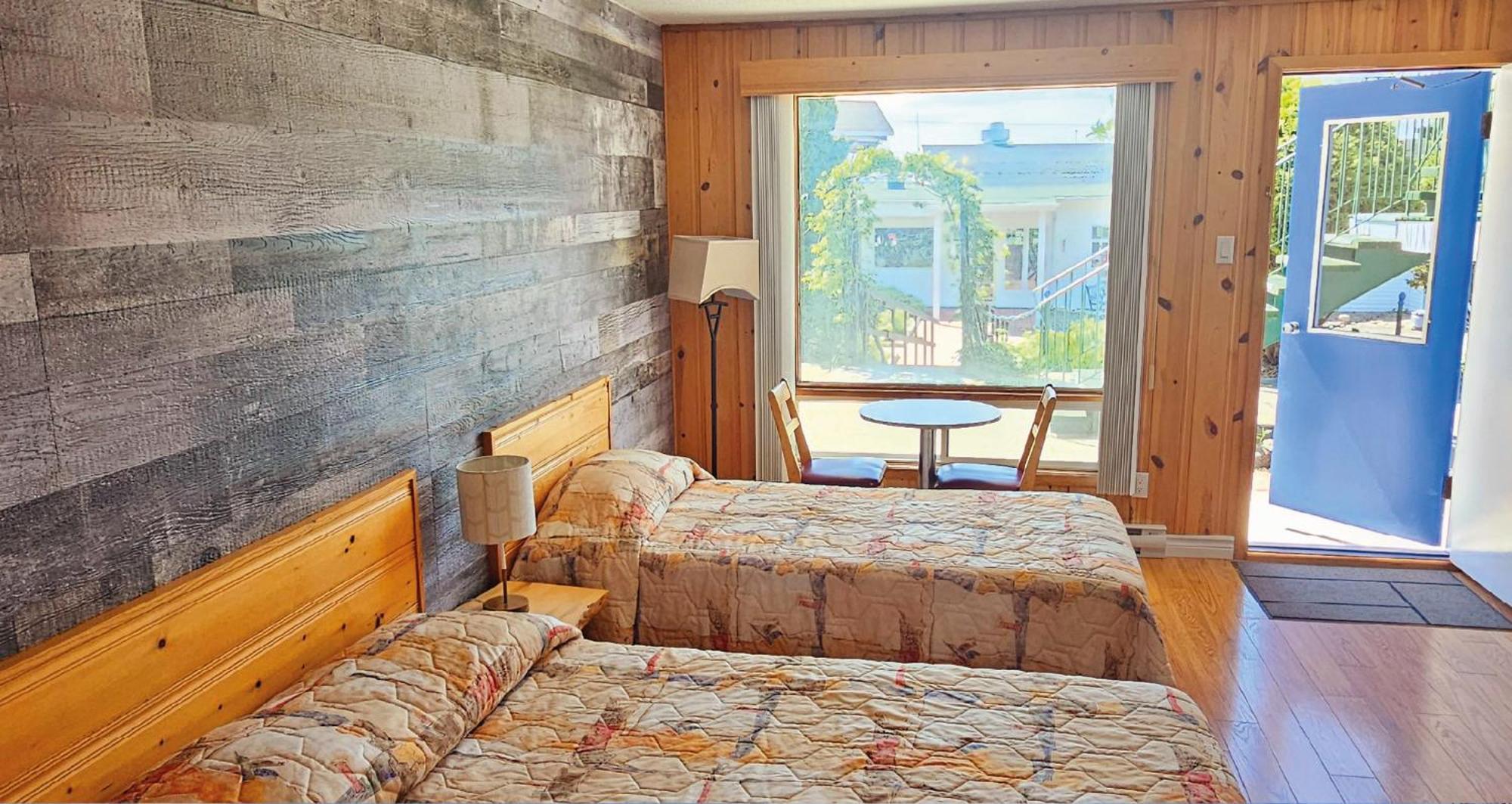 Double Room Single Bed