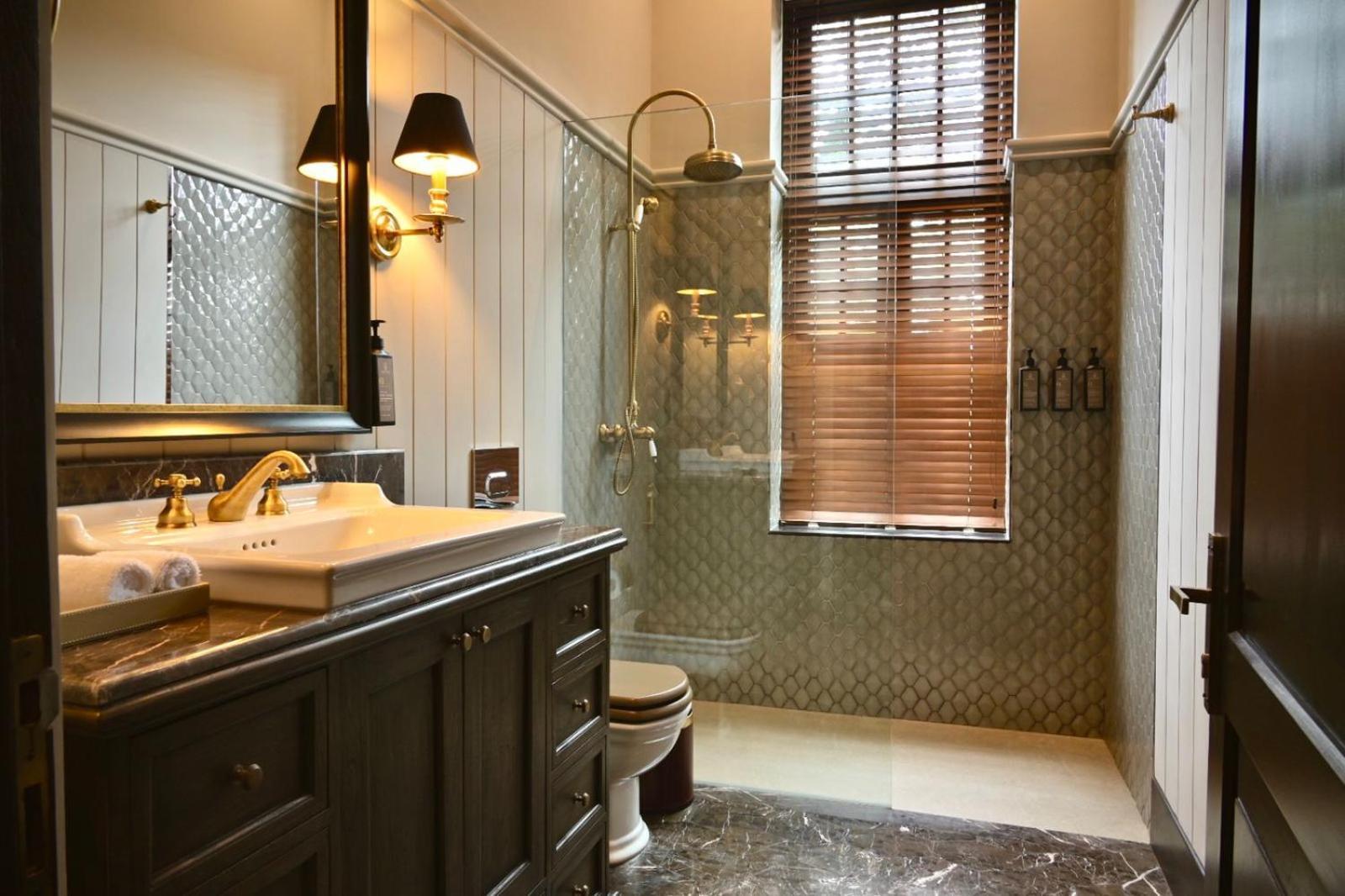 Gregory's Suite