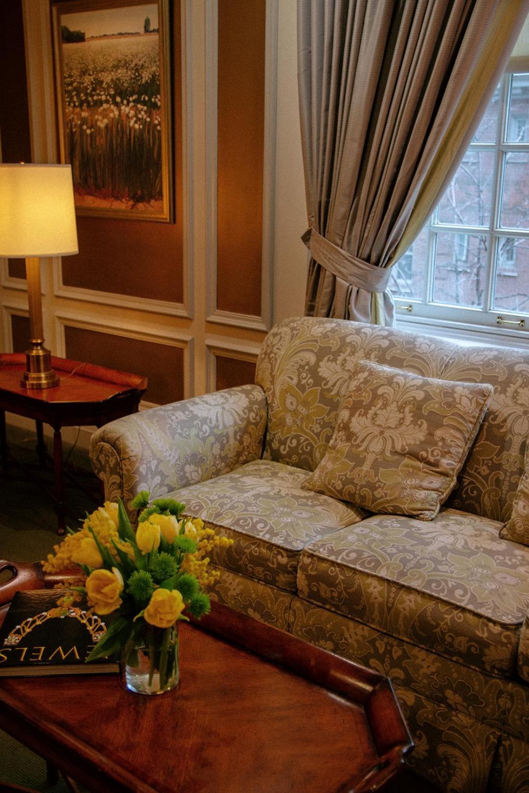 Deluxe One-Bedroom Suite