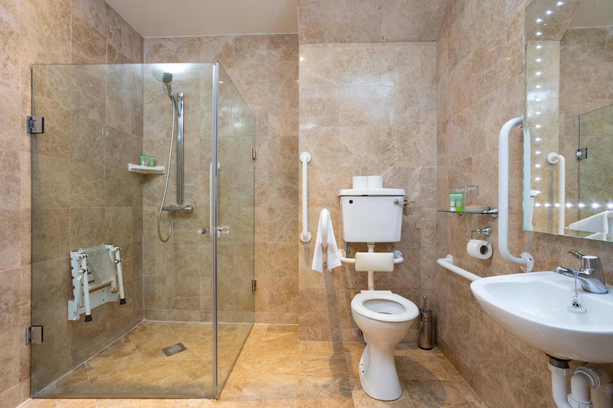 Triple Room Disability Access,1600565152:JPEG