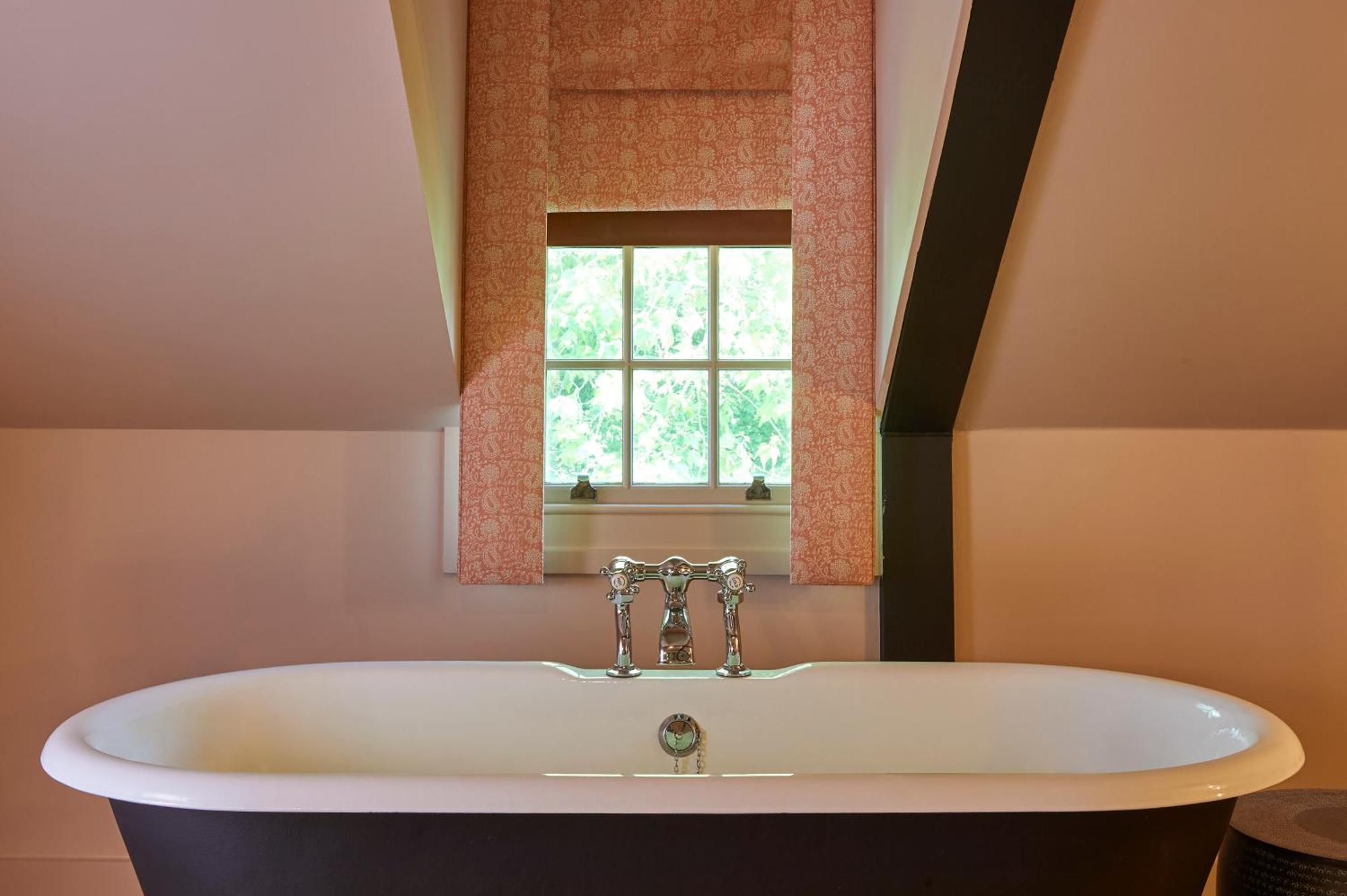 Junior Suite,1600565644:JPEG