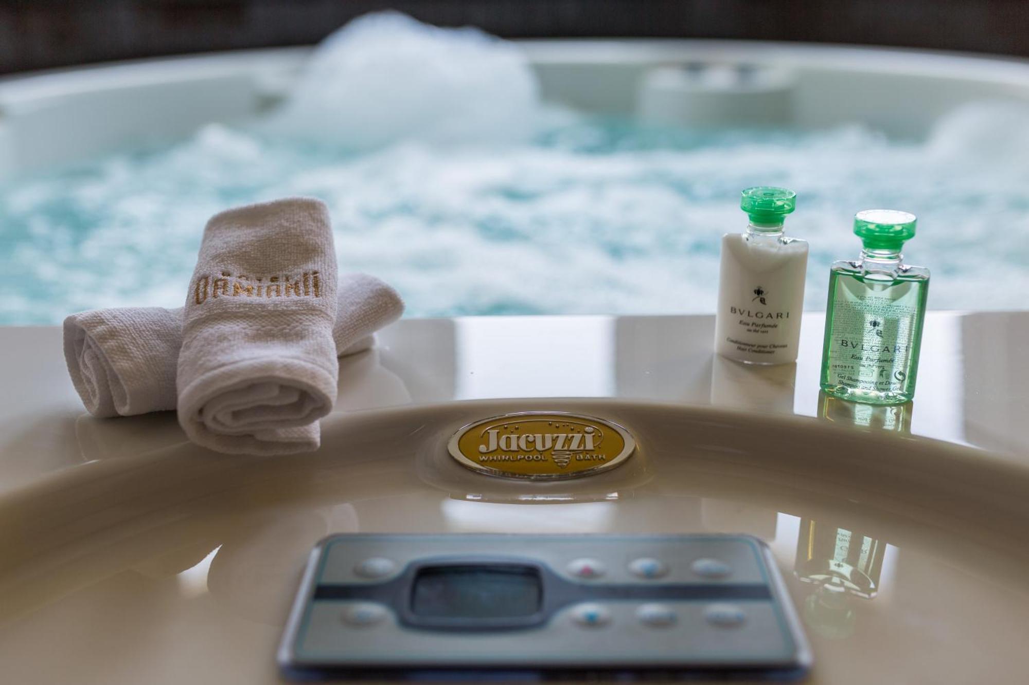 Executive Suite Terrace Sea View Whirlpool