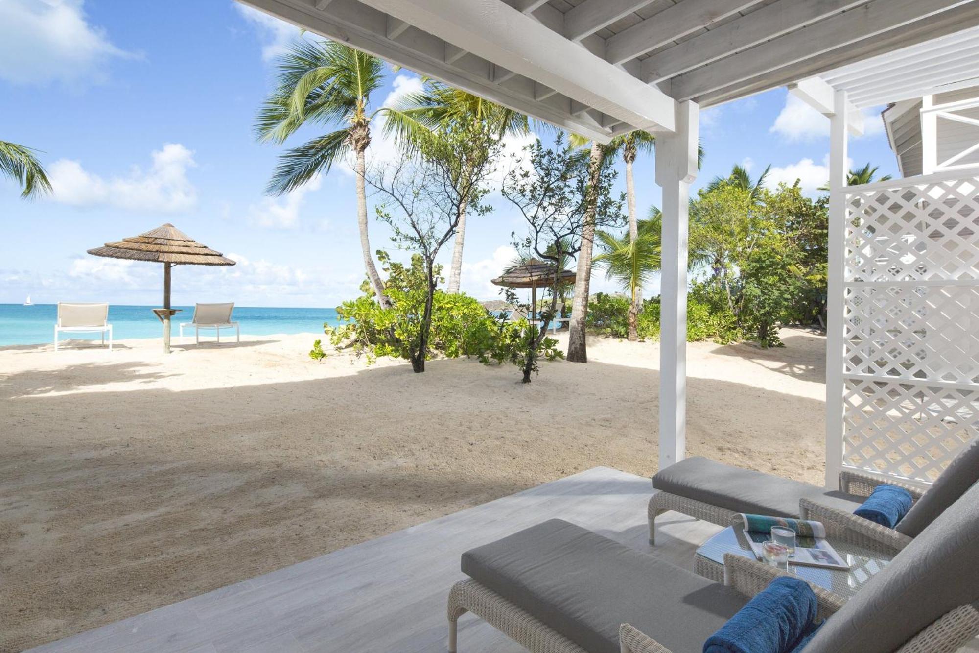 Deluxe Beachfront Room
