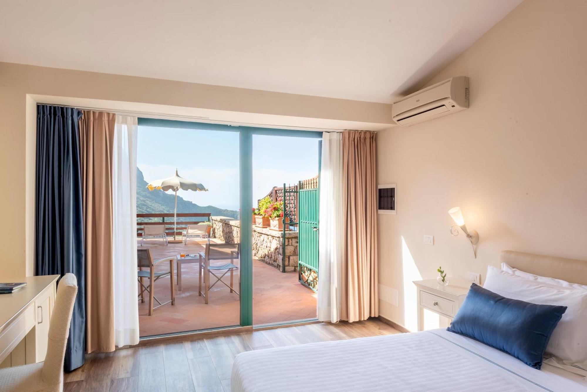 Deluxe Double Room Balcony Sea View