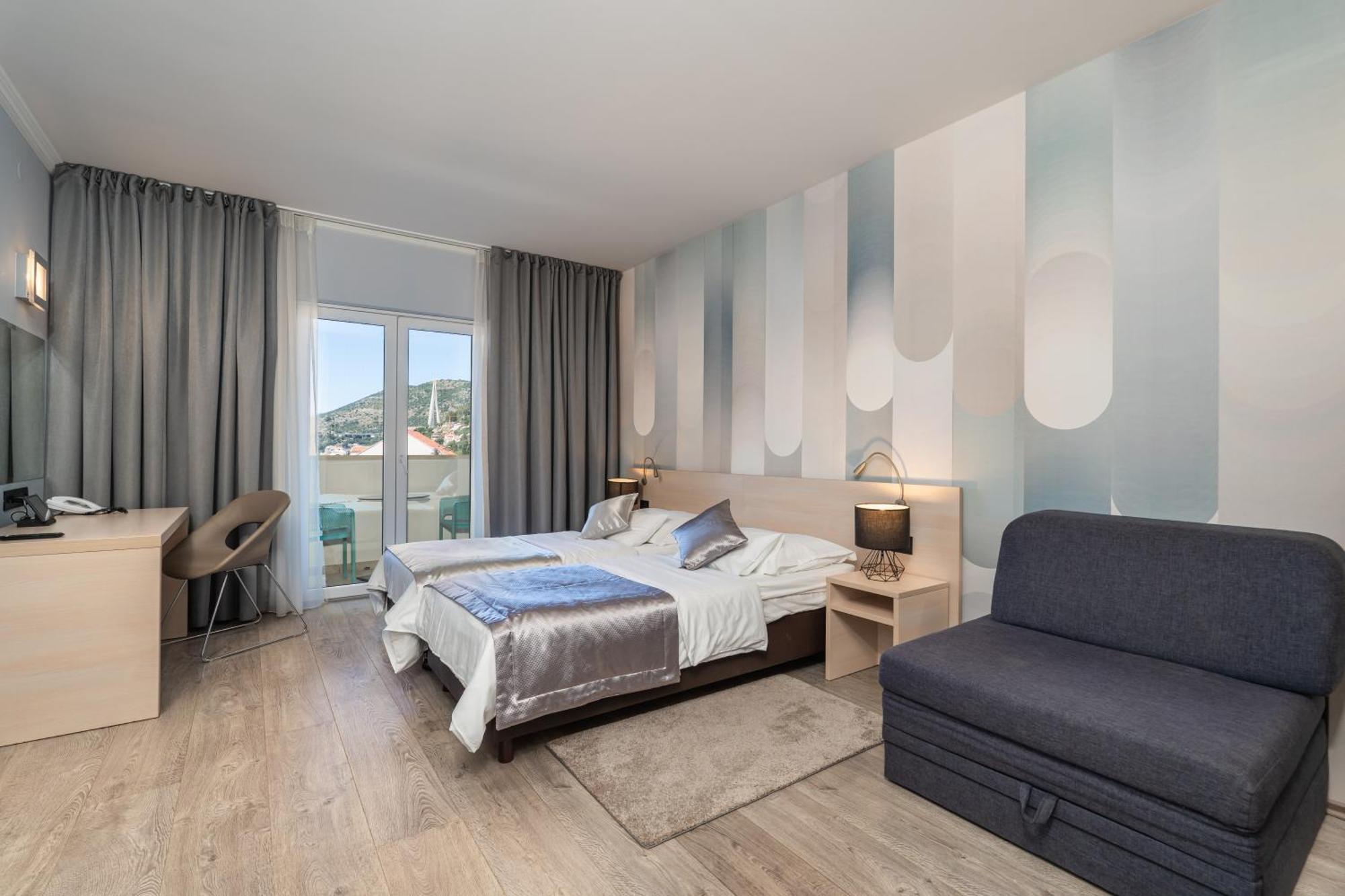 Superior Double Room Balcony Sea View