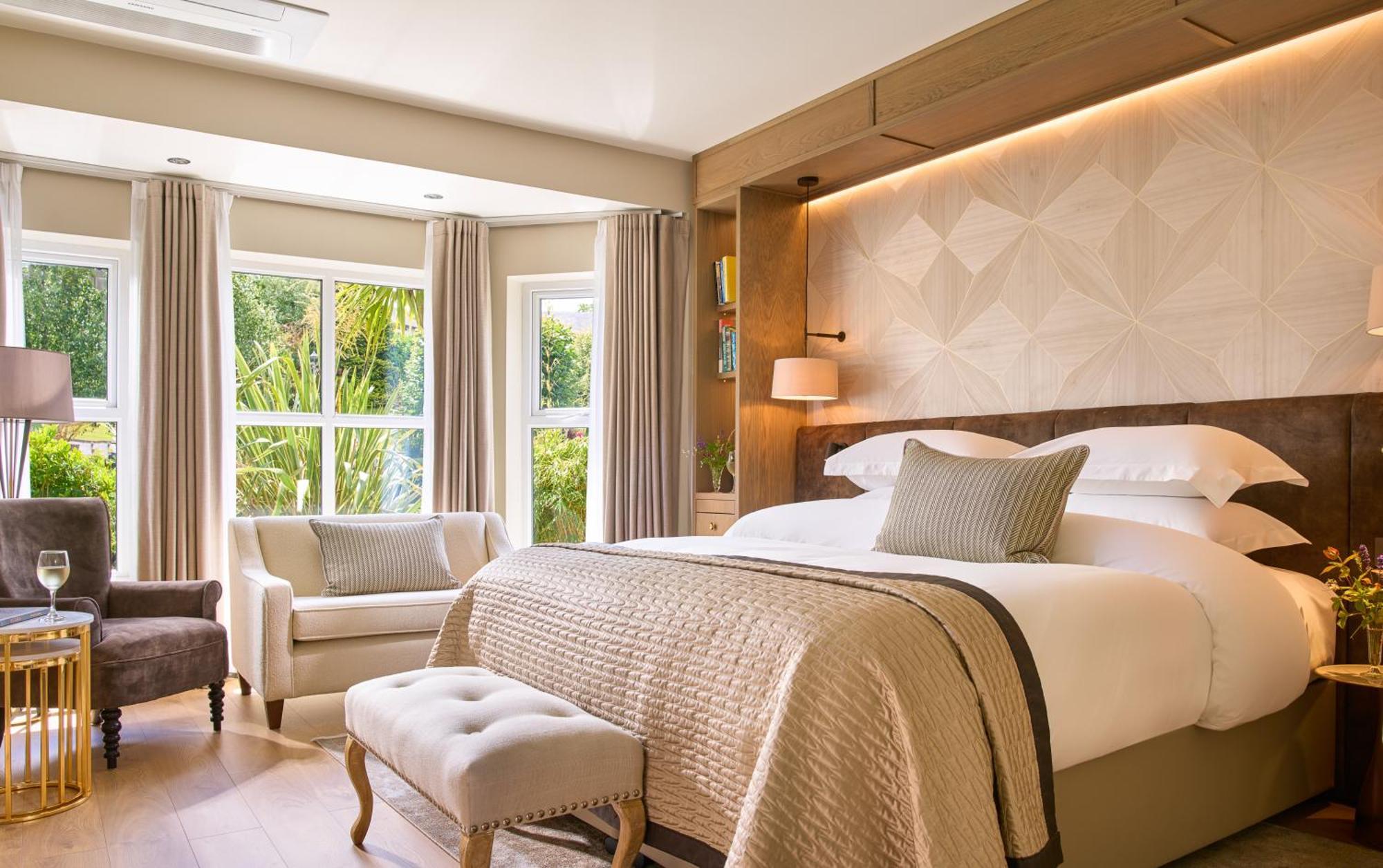 Luxury King Room