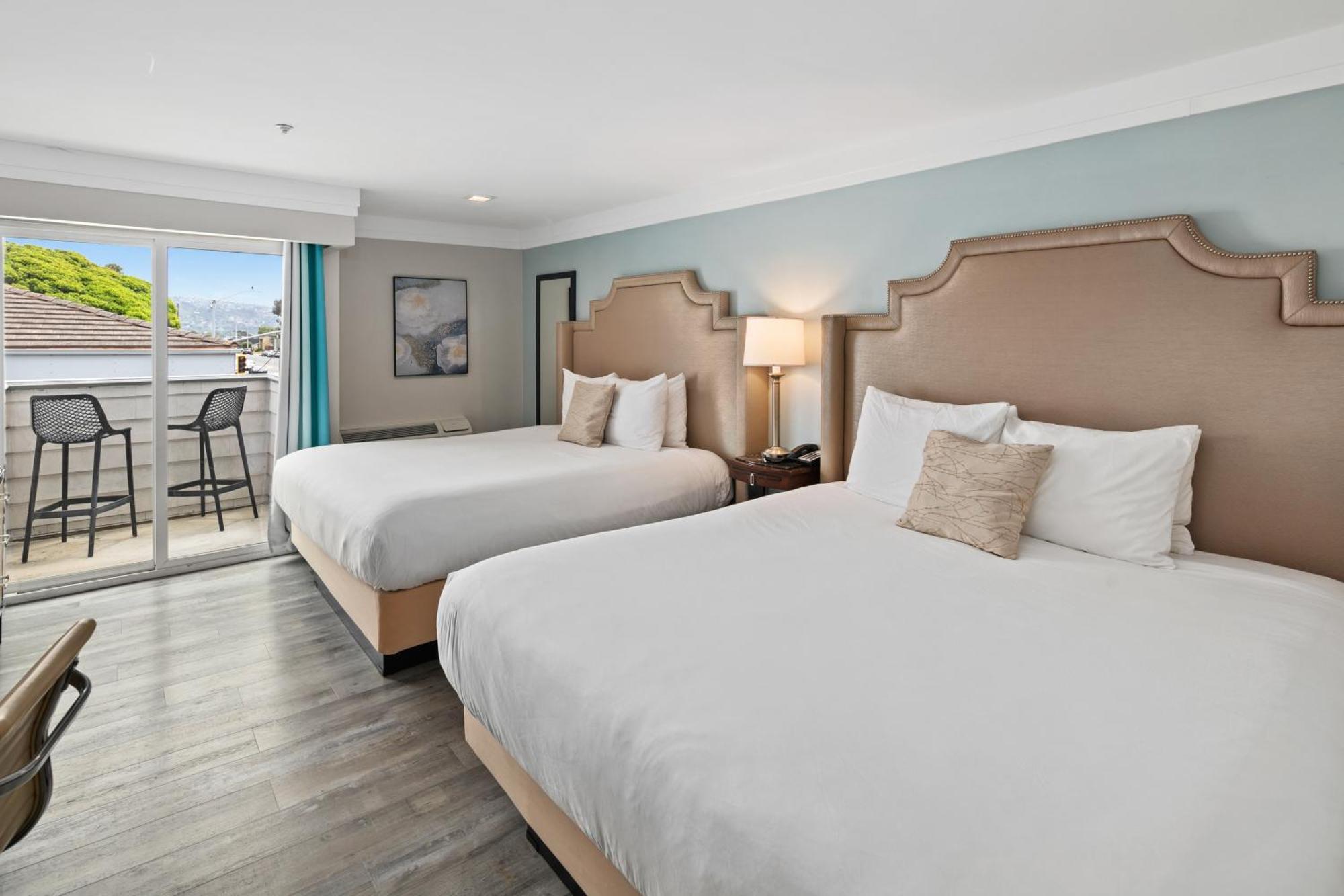 Quadruple Room with Balcony