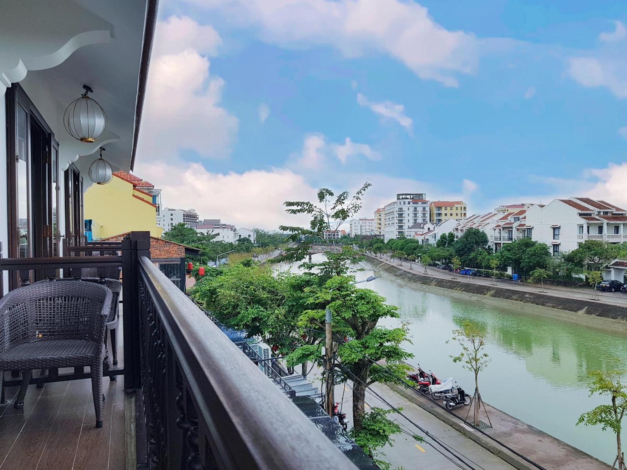 Suite River View