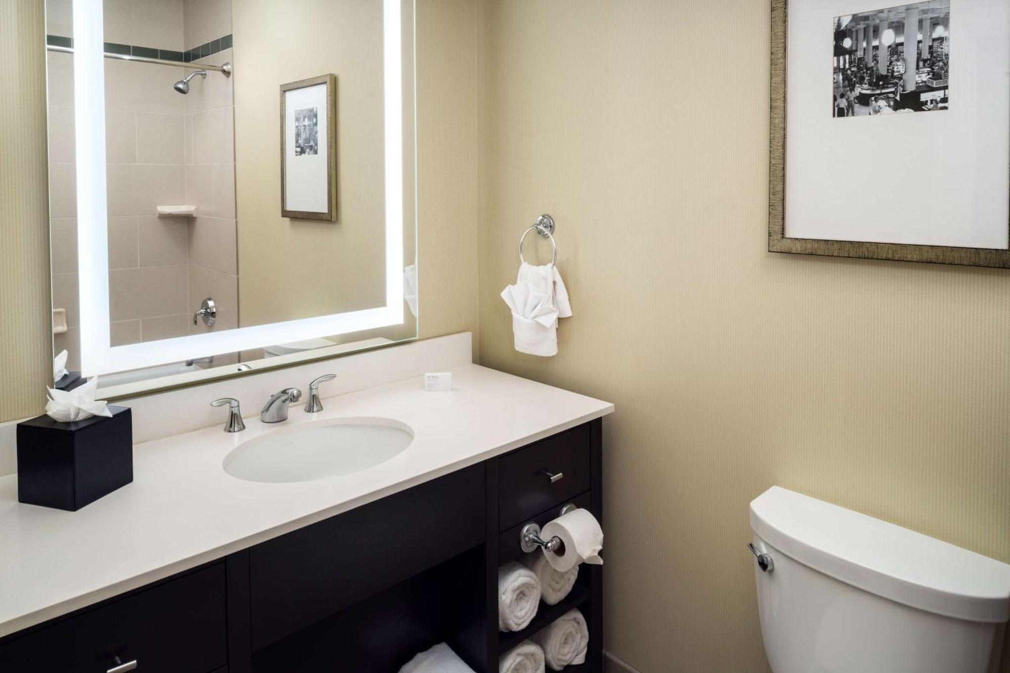 Suite with Two Queen Beds - Non-Smoking,1604084604:JPEG