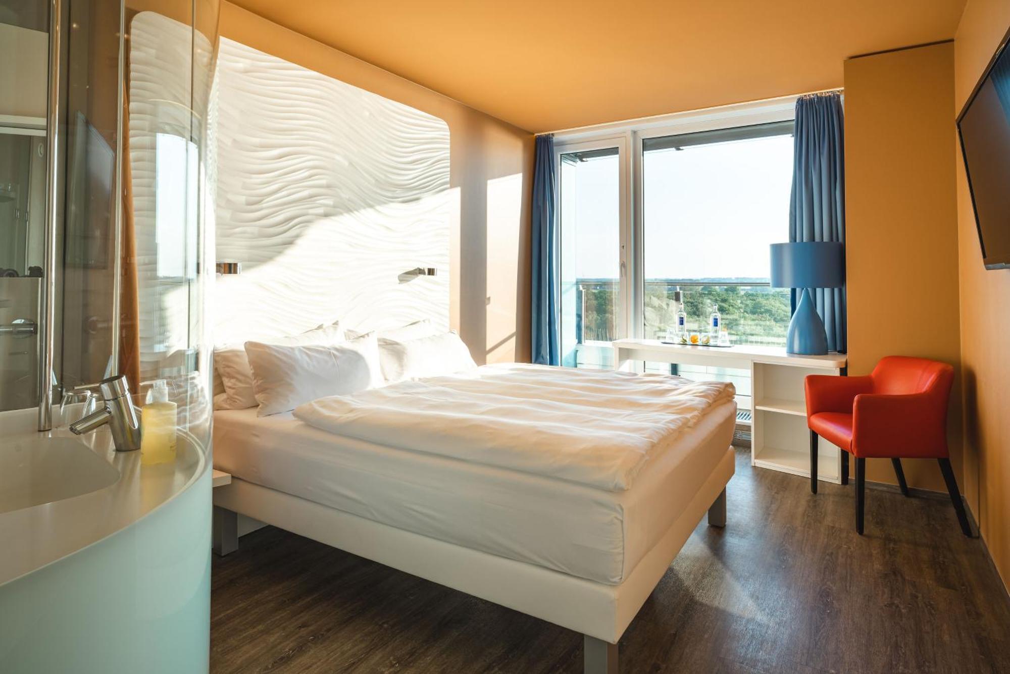 Doppelzimmer seitlicher Meerblick