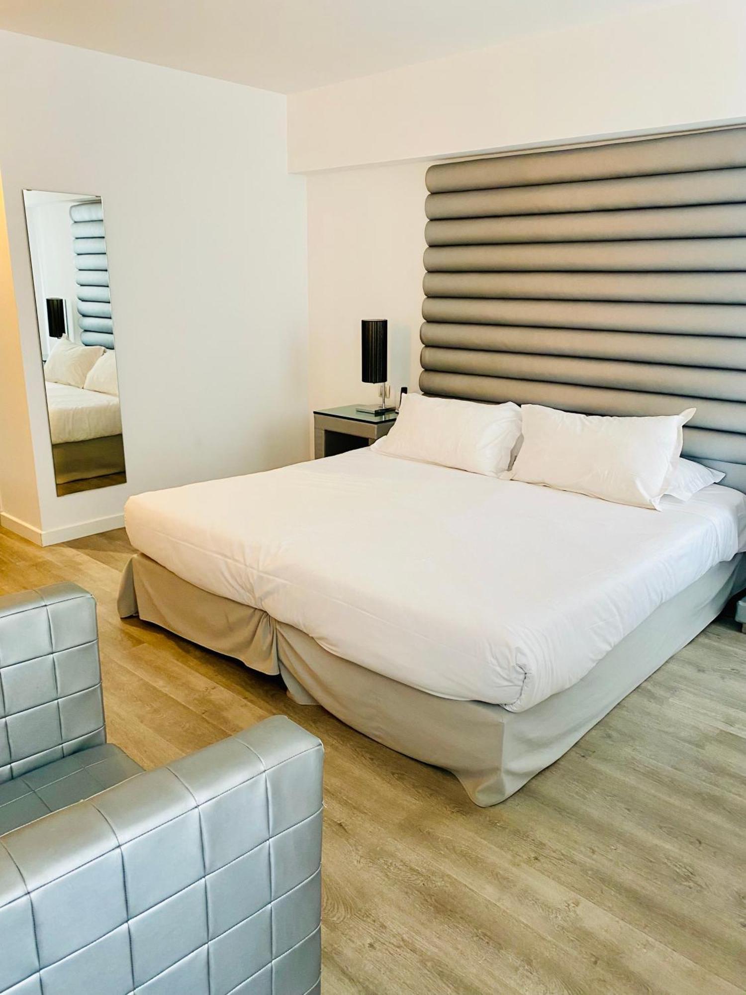 Privilege Room City View