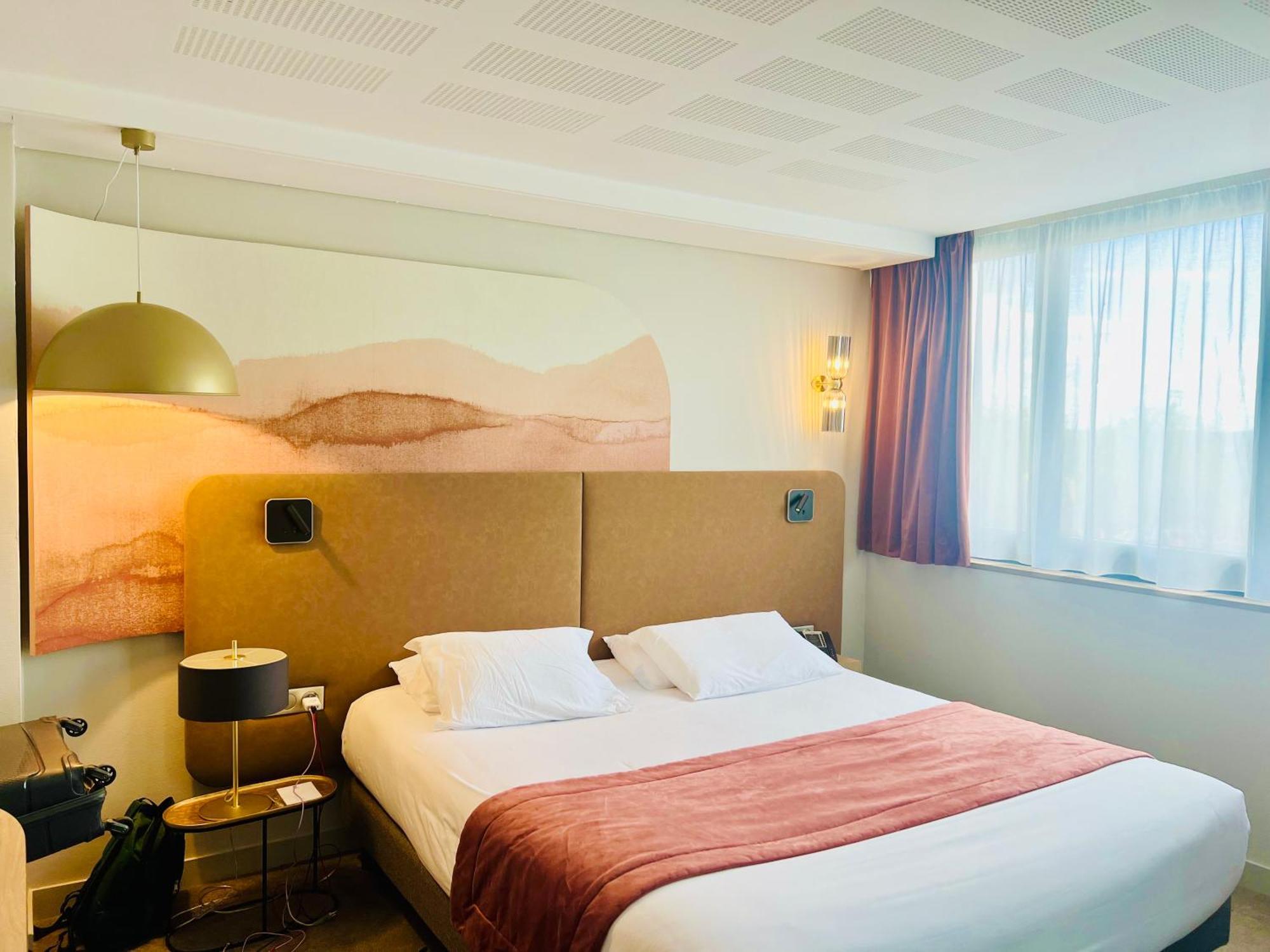 Comfort King Room - Non-Smoking