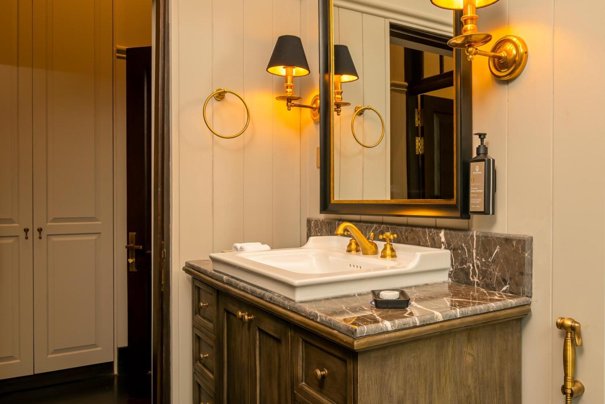 Gregory's Suite