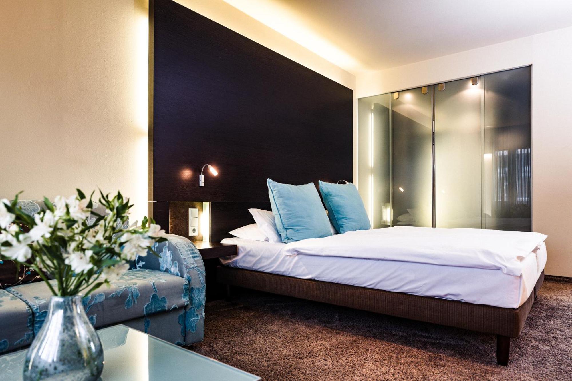 Junior Suite,1606542483:JPEG