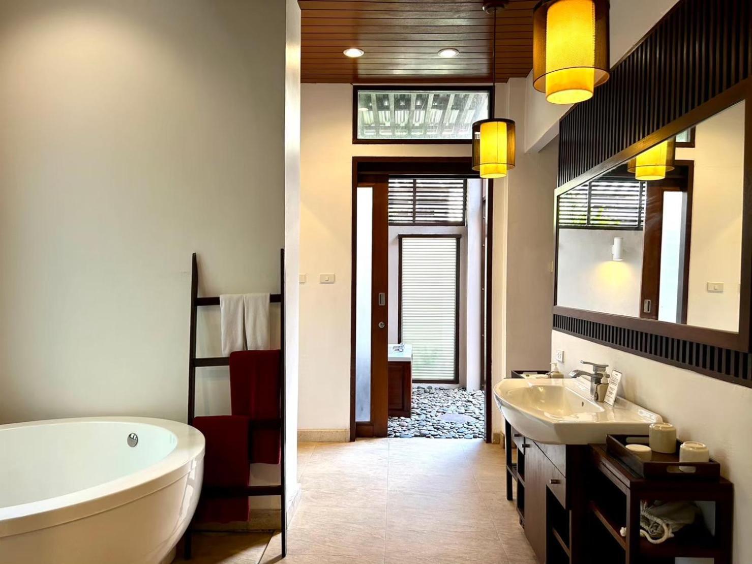 Villa Spa Bath