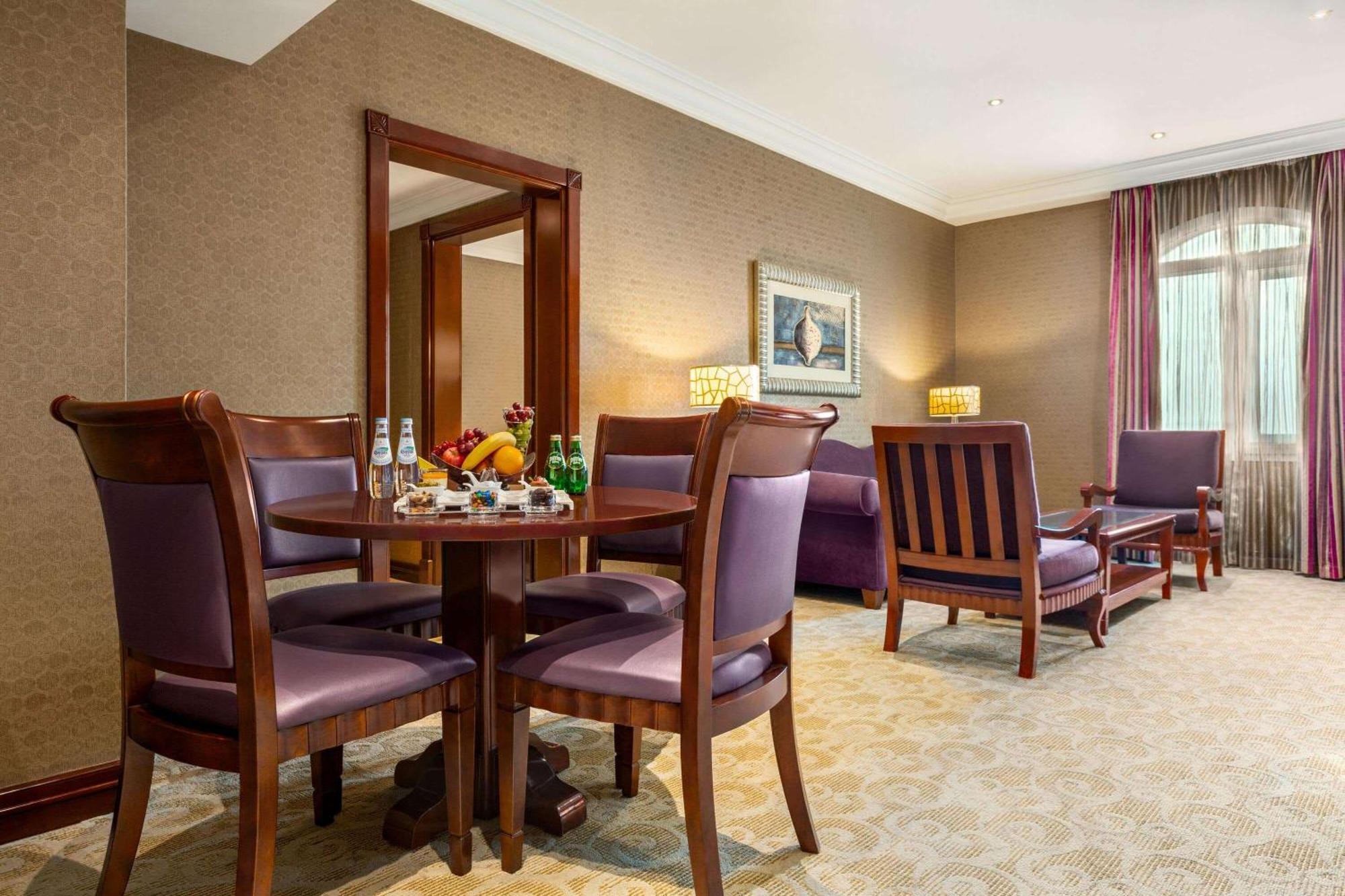 Al Kaabi Suite with One King Bed,1713407328:JPEG