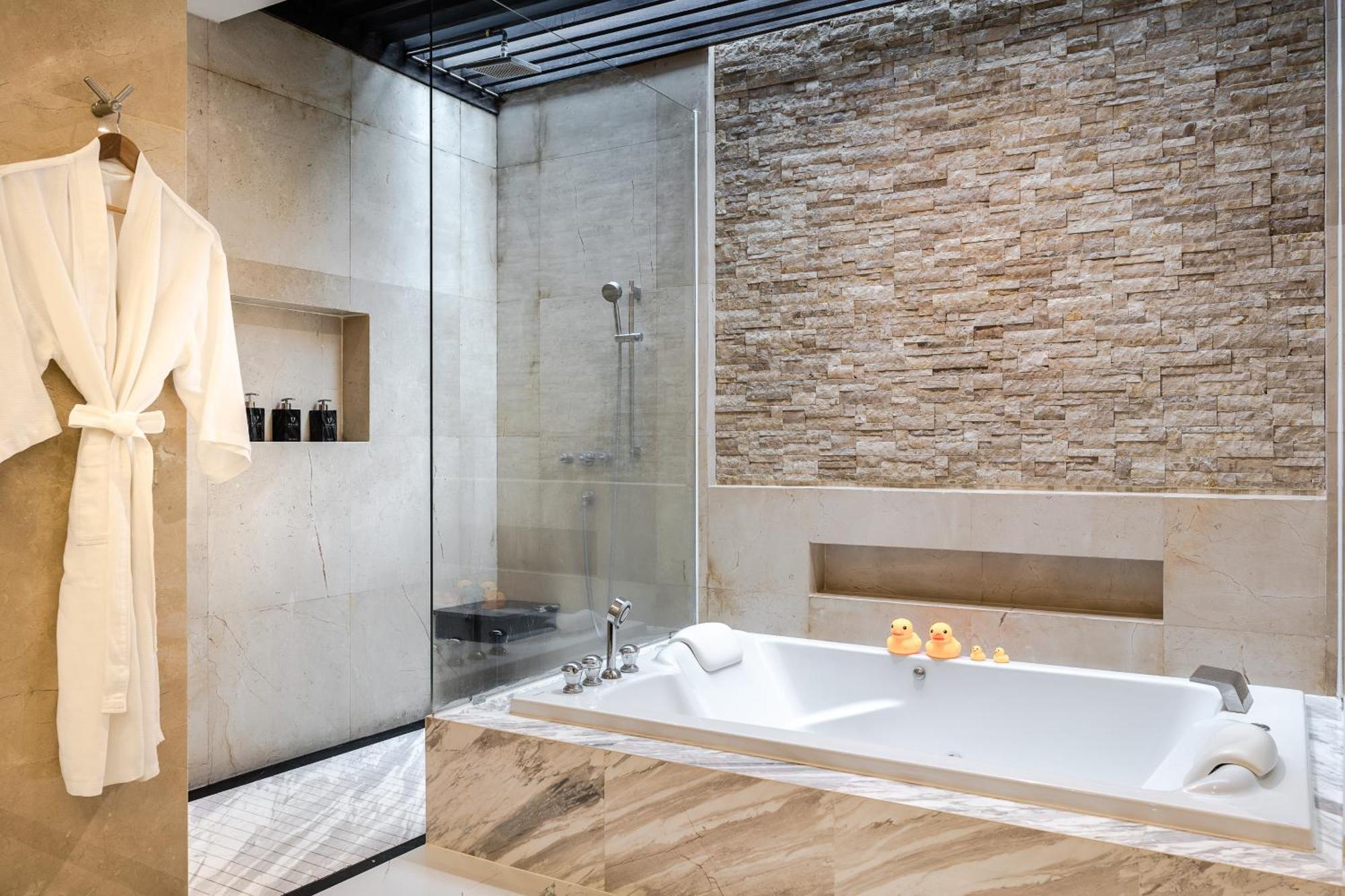 Three-Bedroom Pool Villa 24-hour butler service