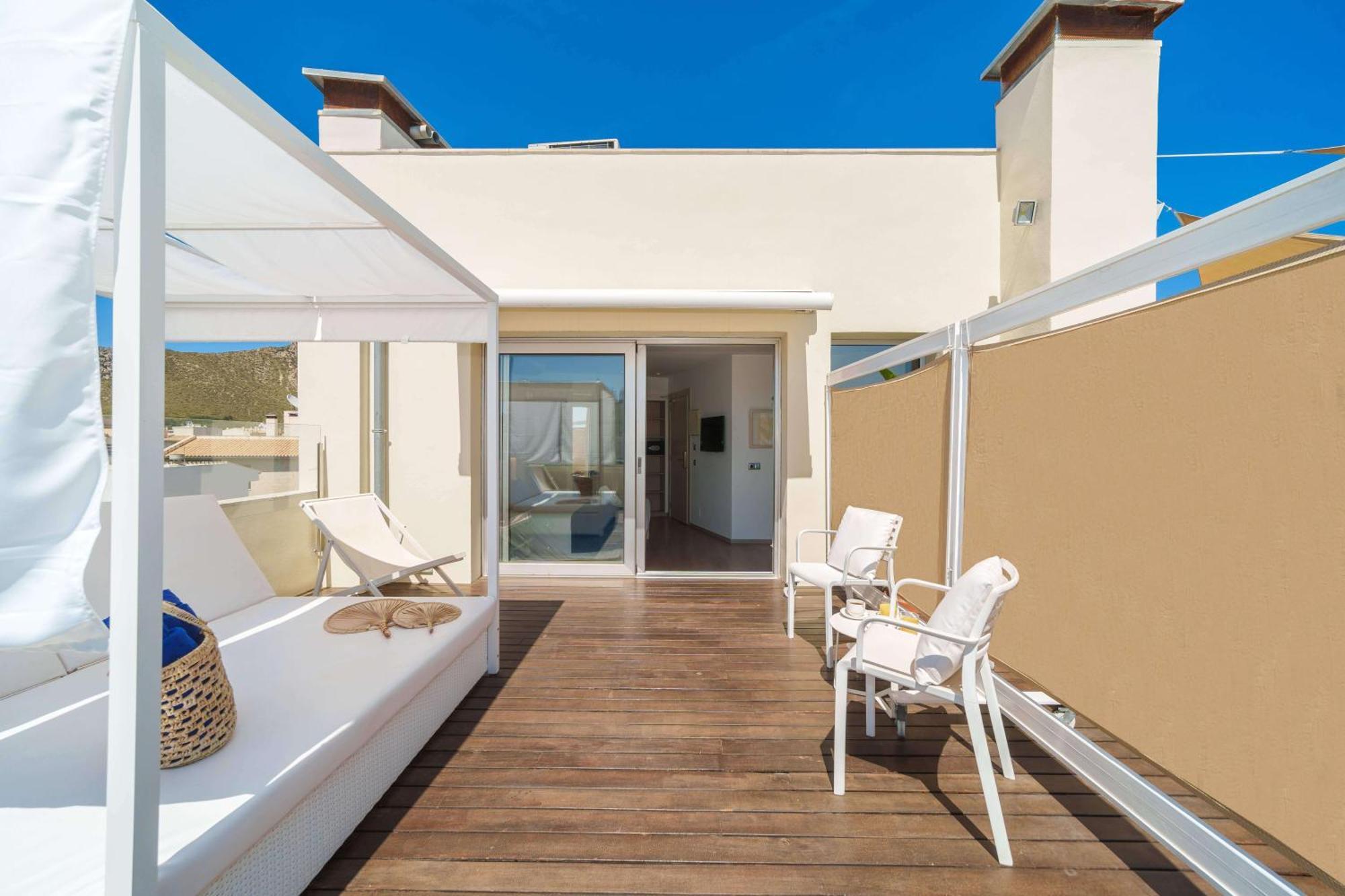 Suite,1608789966:JPEG