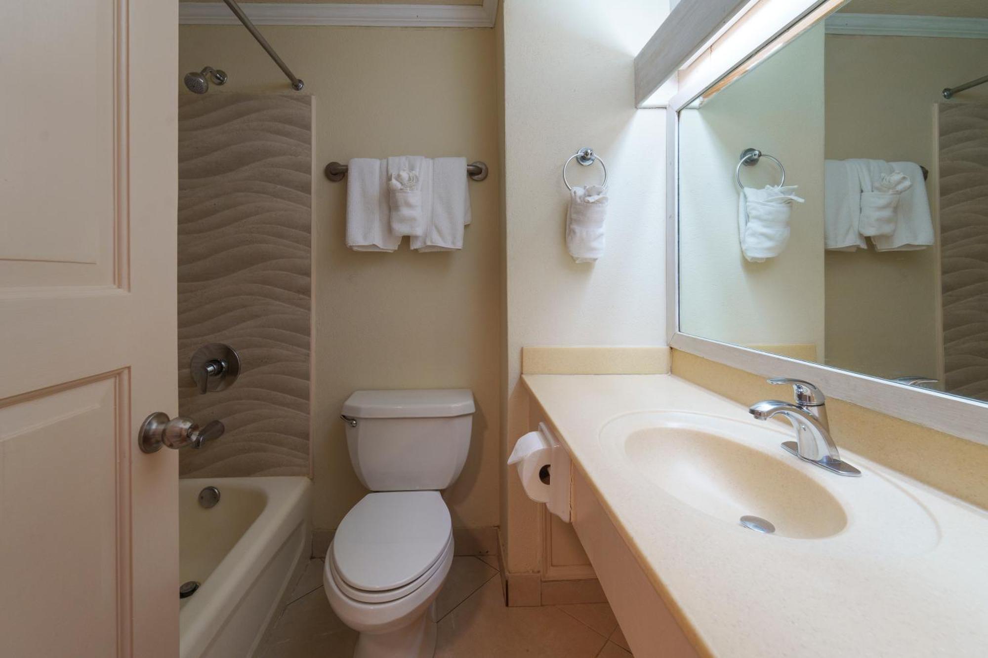 King or Queen Room Ocean View