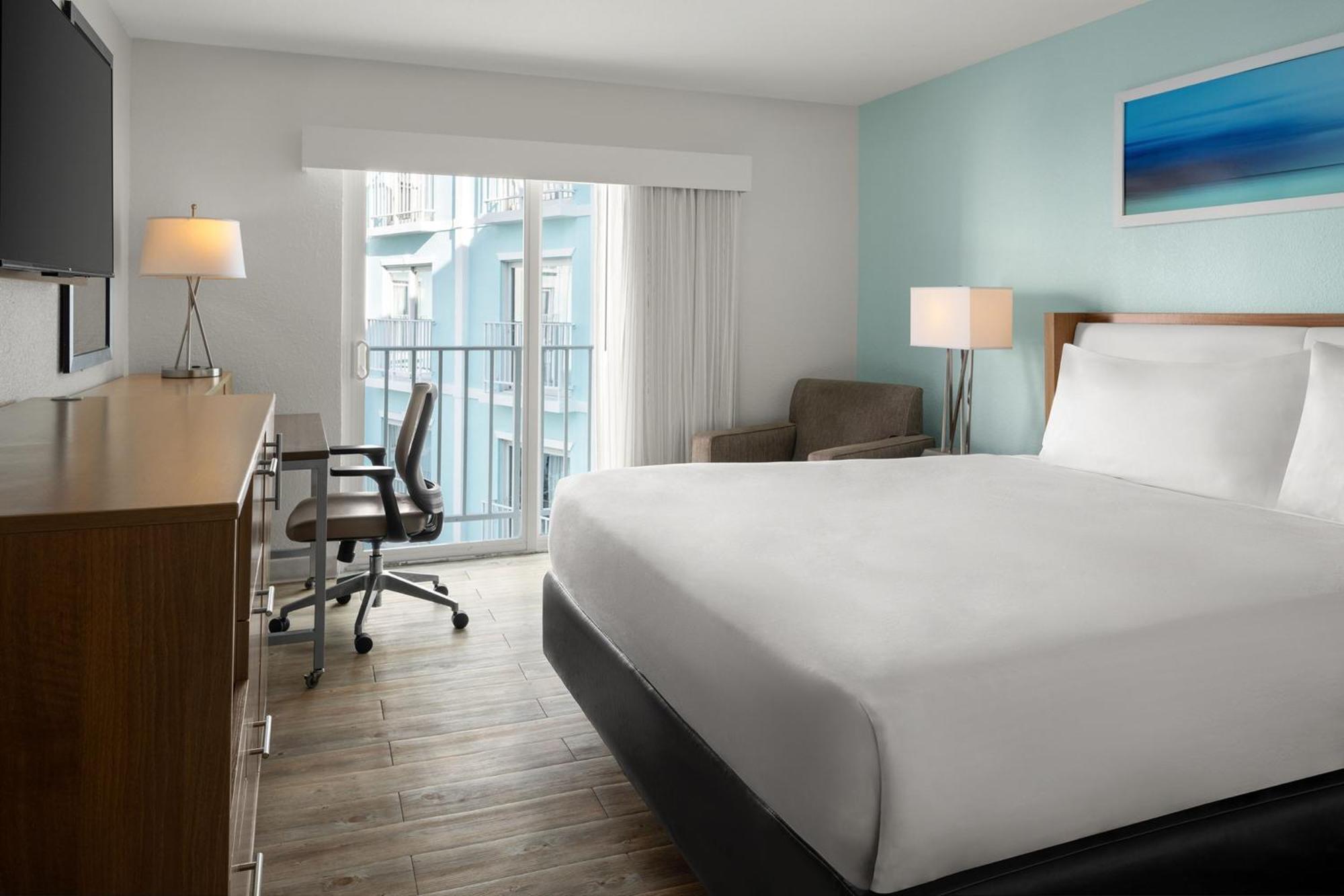 King Room with Island View,1615398397:JPEG