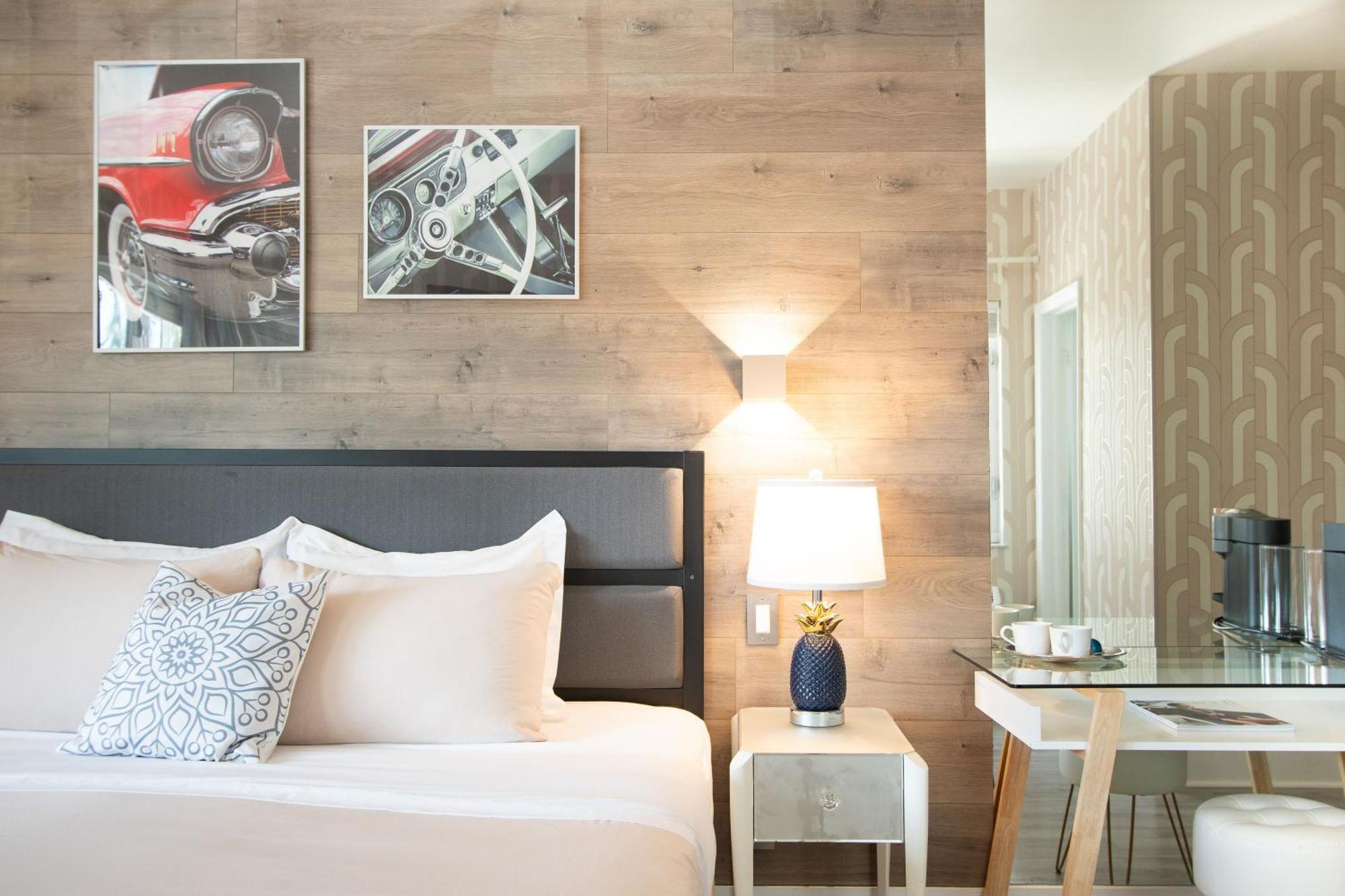 Superior King Room
