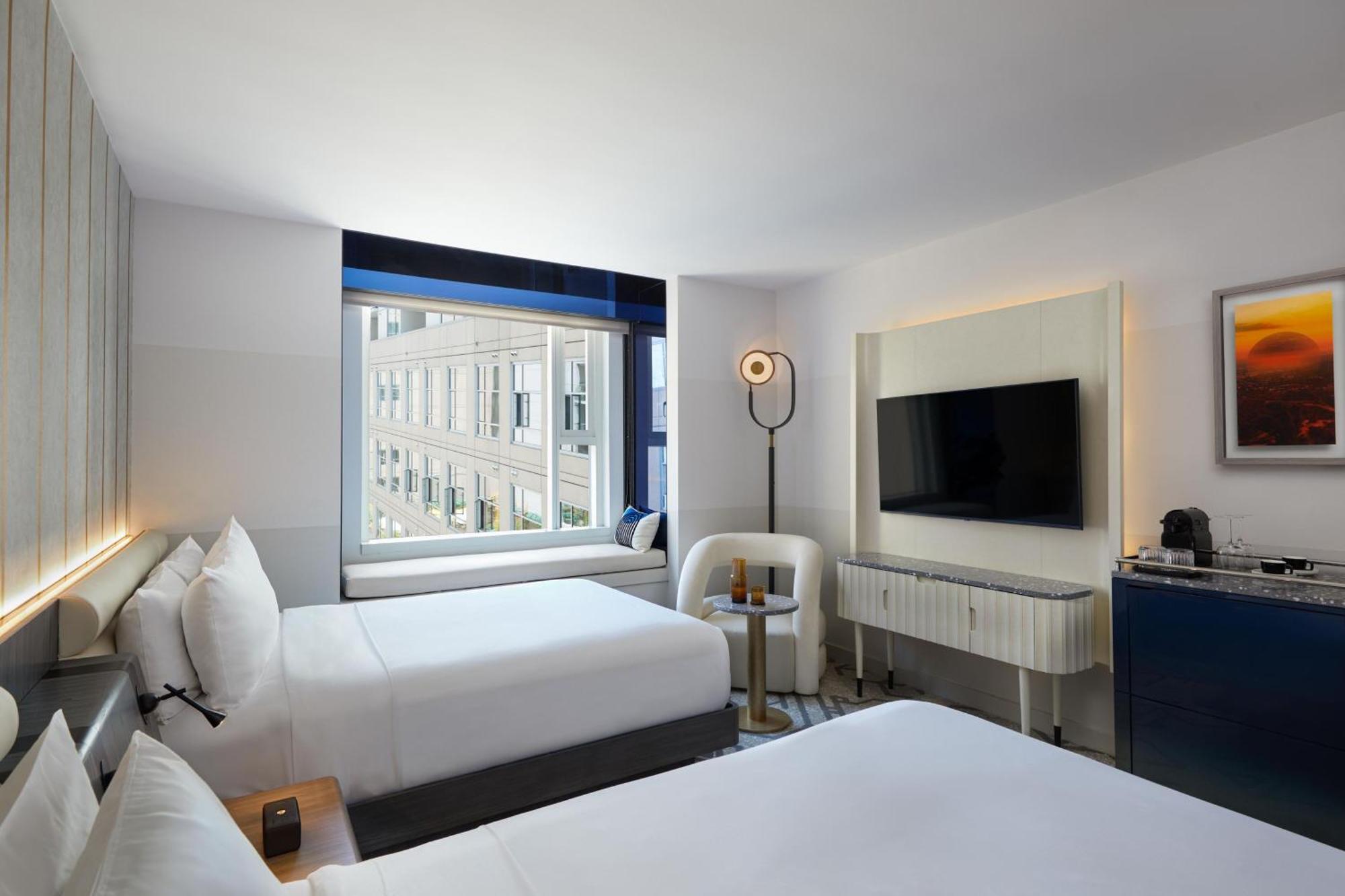 Premier Room Guest Room 2 Queen,1609720364:JPEG