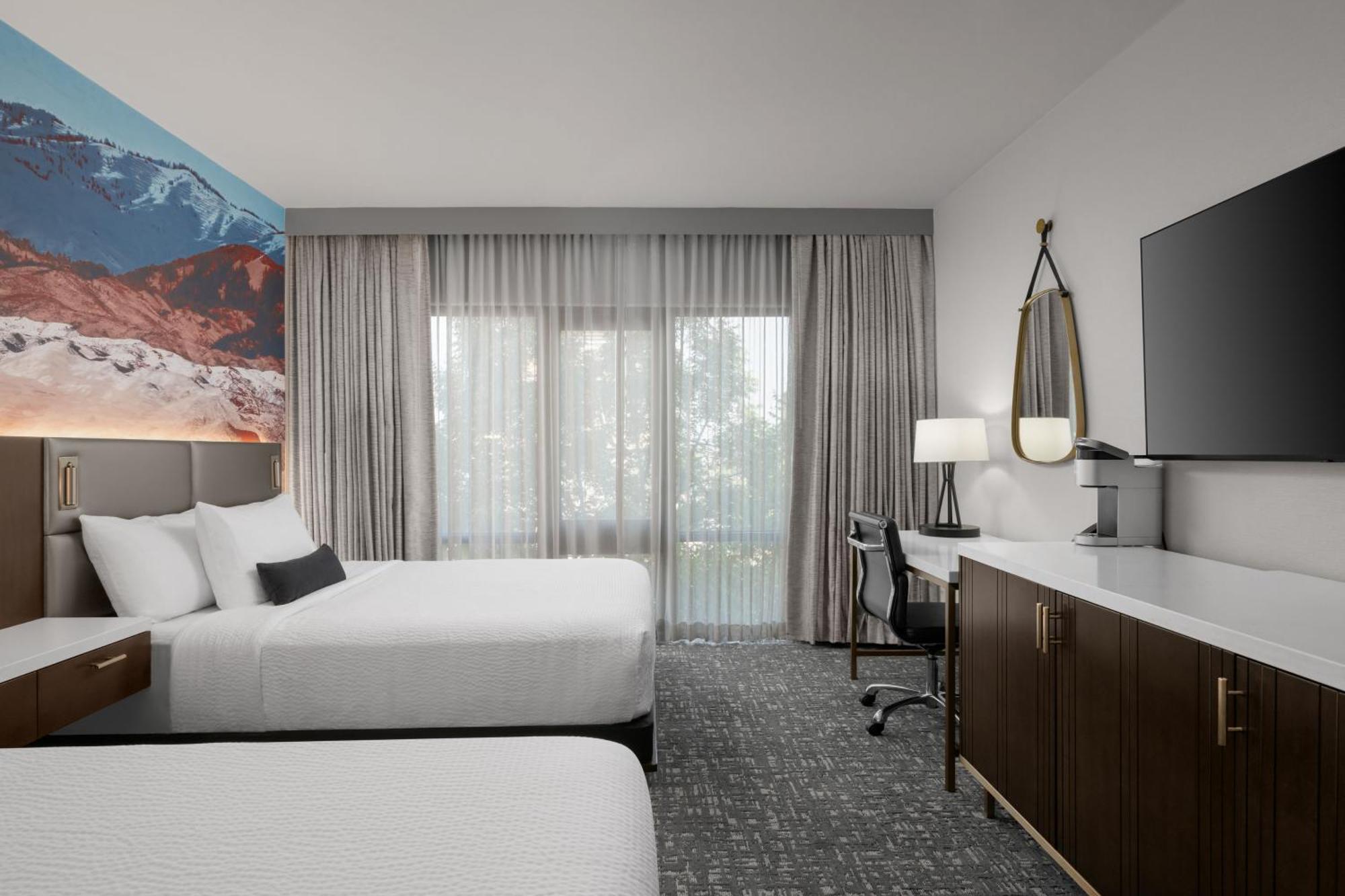 Boutique Queen Room Two Queen Beds
