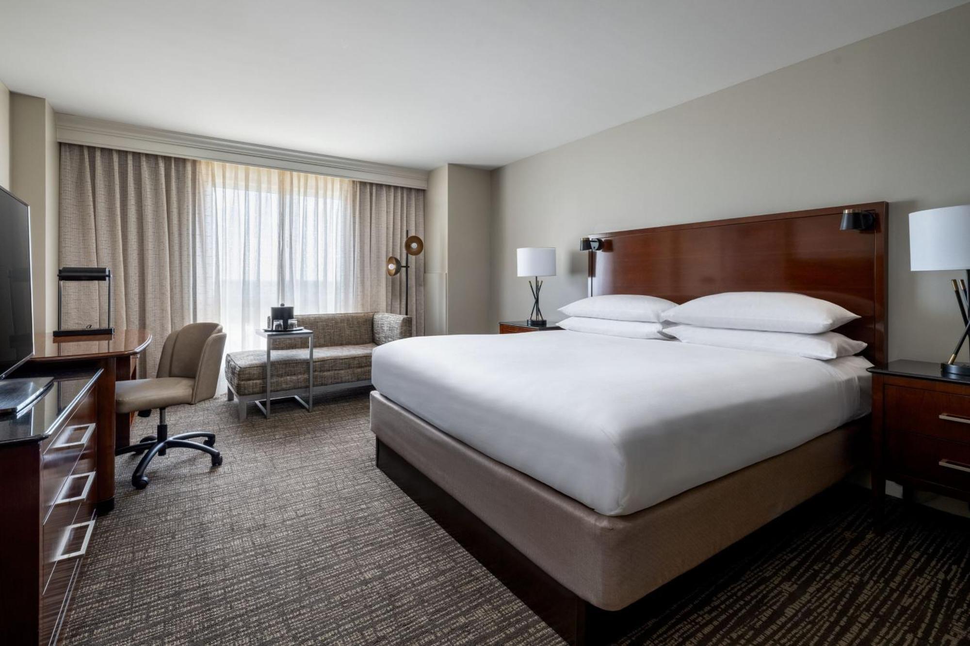 King Room - Hearing Accessible,1609722519:JPEG
