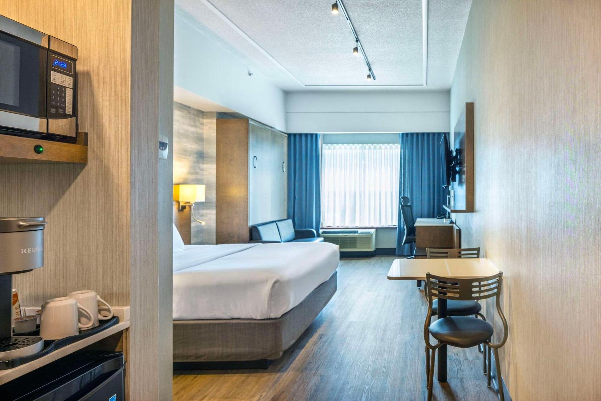 Chambre Lit King-Size Supérieure - Non-Fumeurs