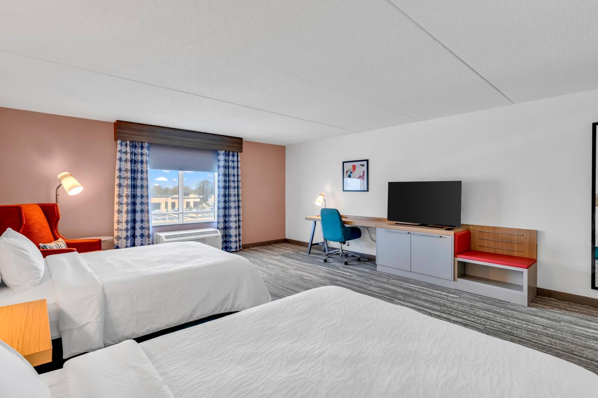 Queen Room Two Queen Beds Accessible Tub Mobility Access