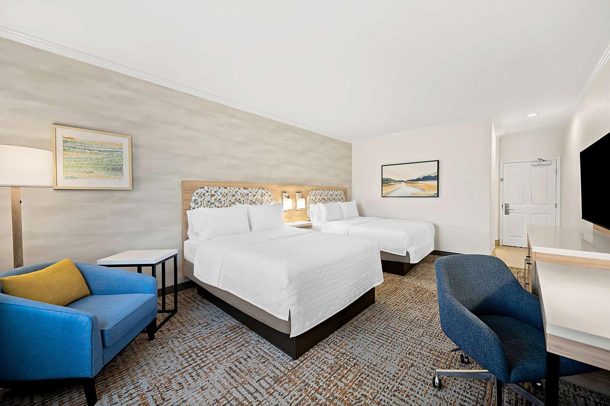 Queen Room Two Queen Beds Balcony Non-Smoking