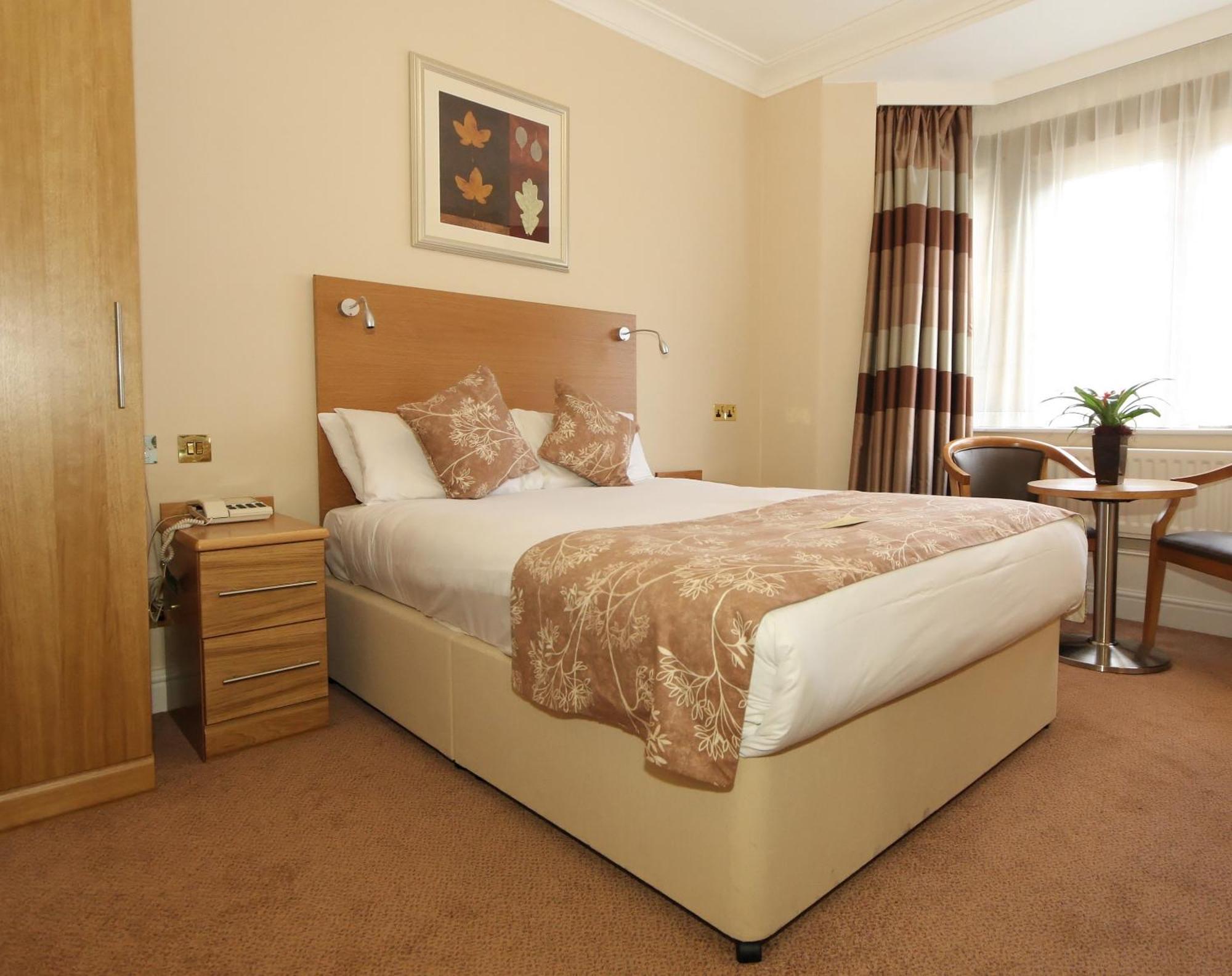 Single Room Double Bed