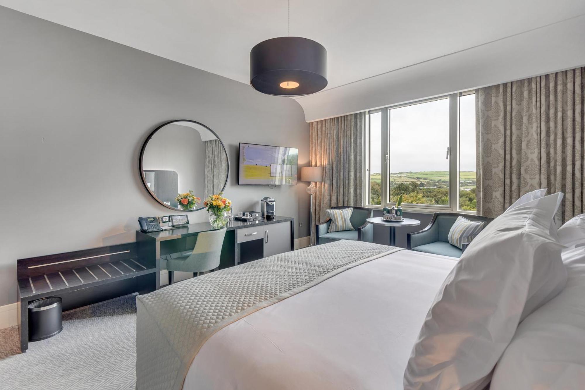 Deluxe King Room,1611051239:JPEG