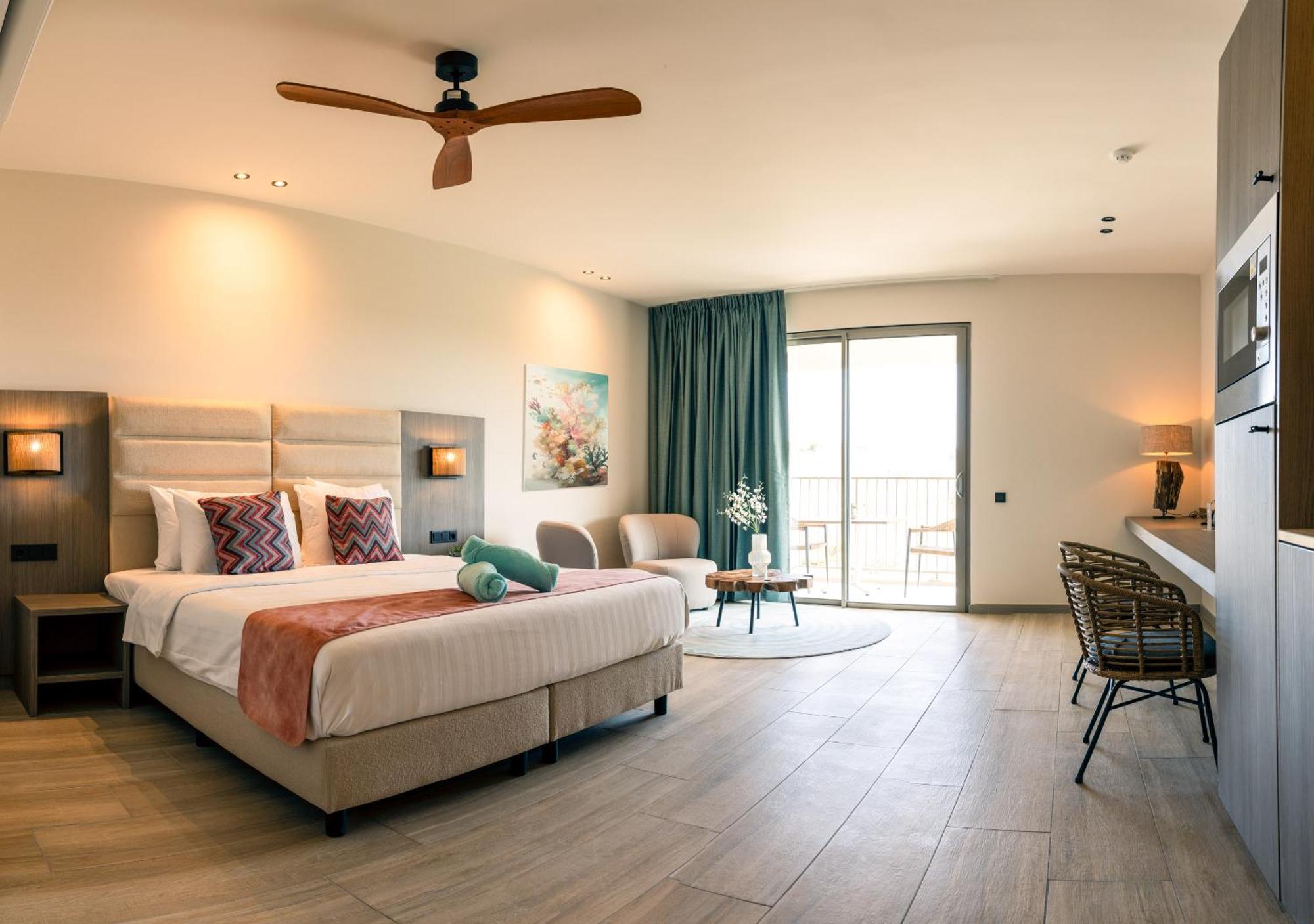 Standard King Room