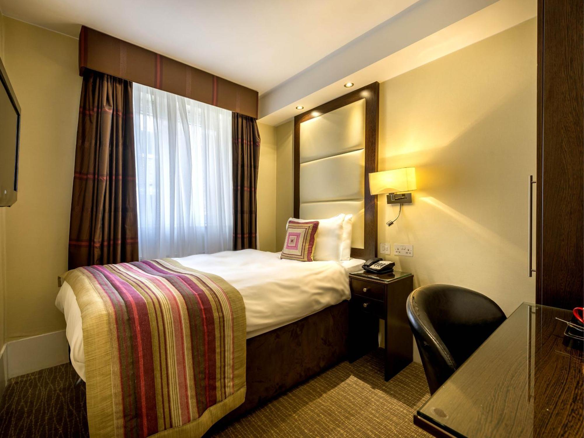 Deluxe Single Room