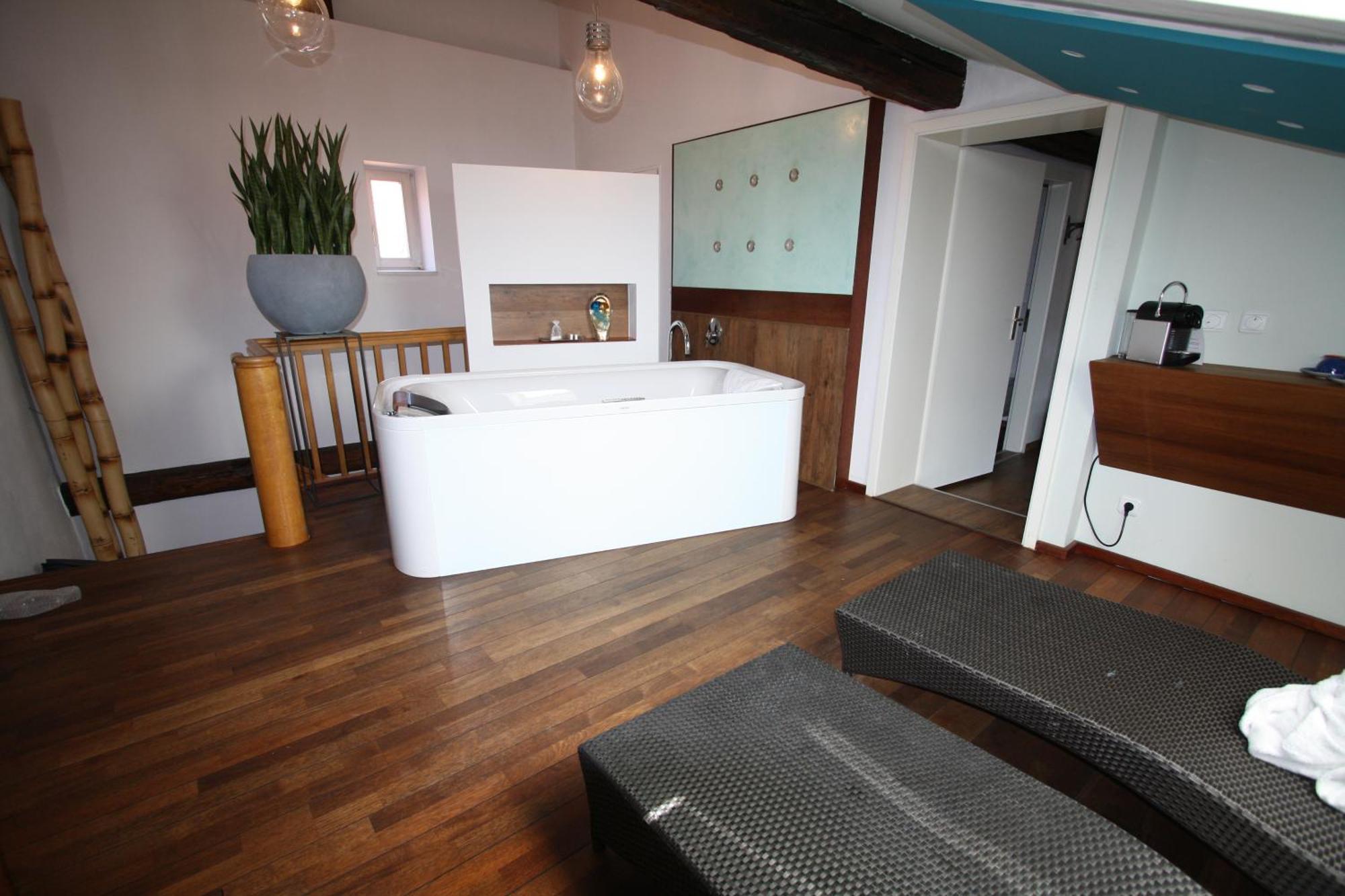 Water Suite