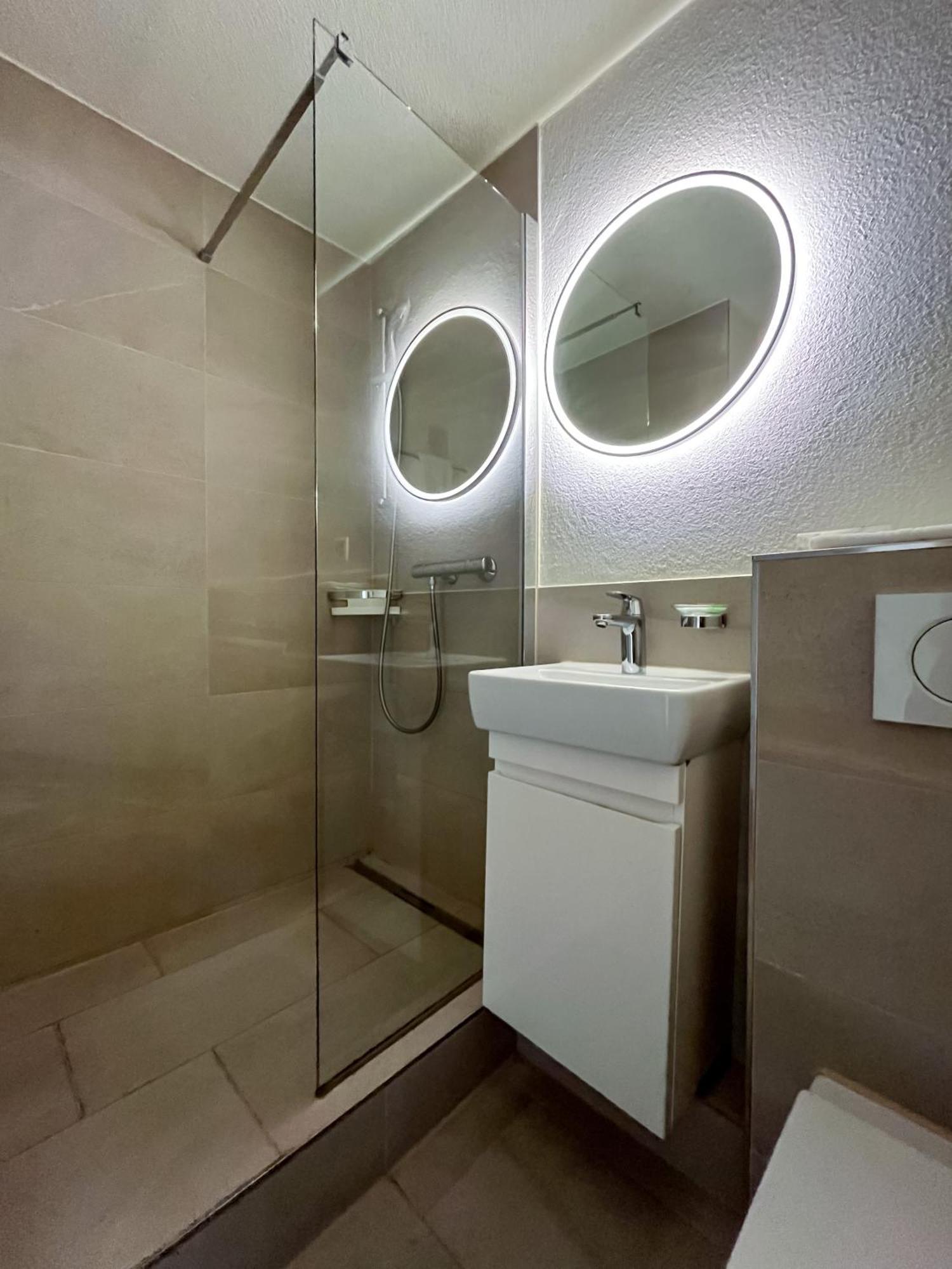 Double Room,1614350690:JPEG