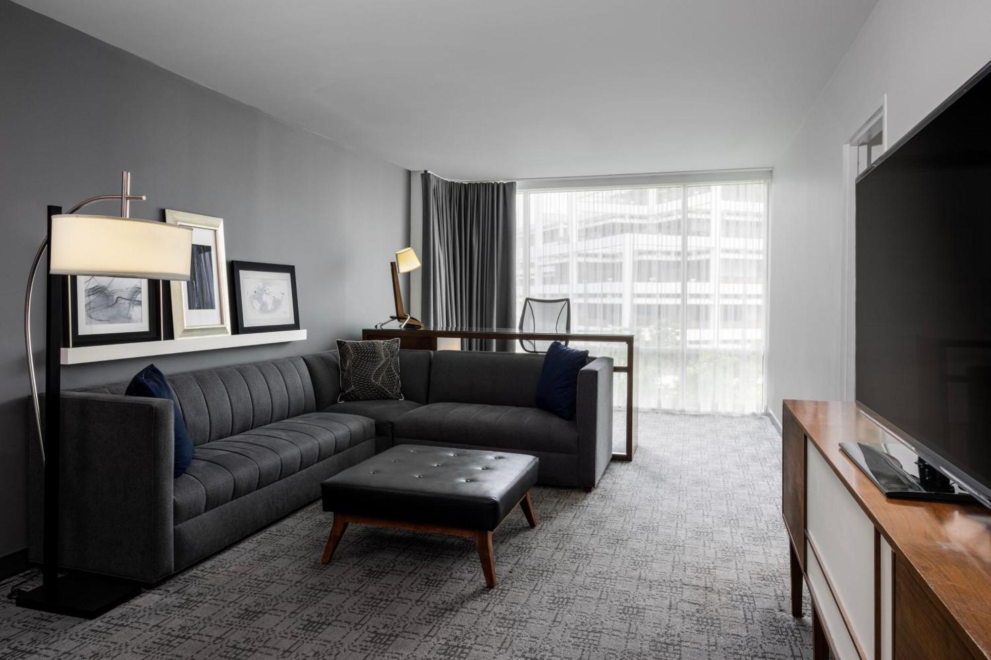 Suite 1 King