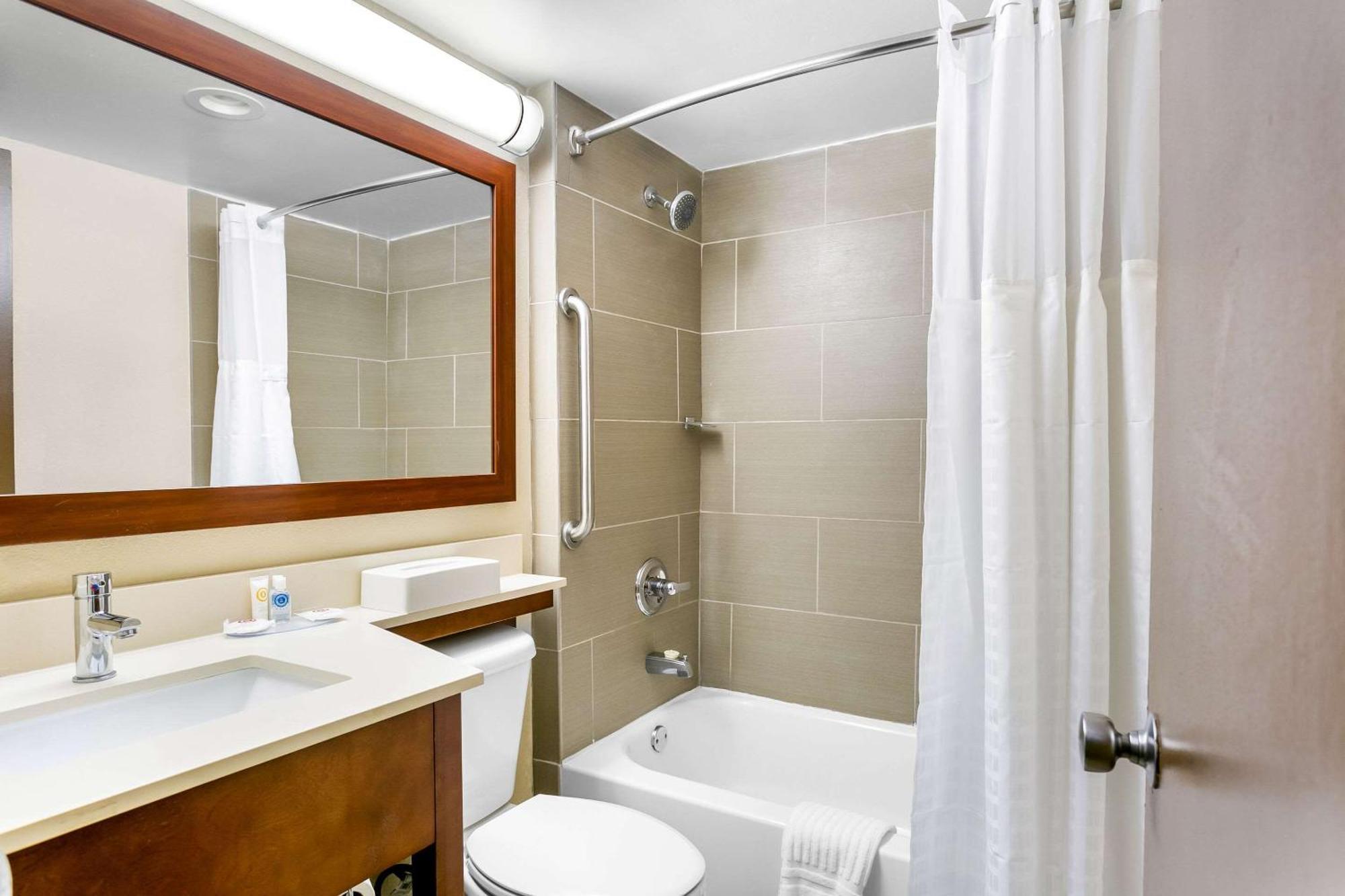 Double Room Two Double Beds Non-Smoking