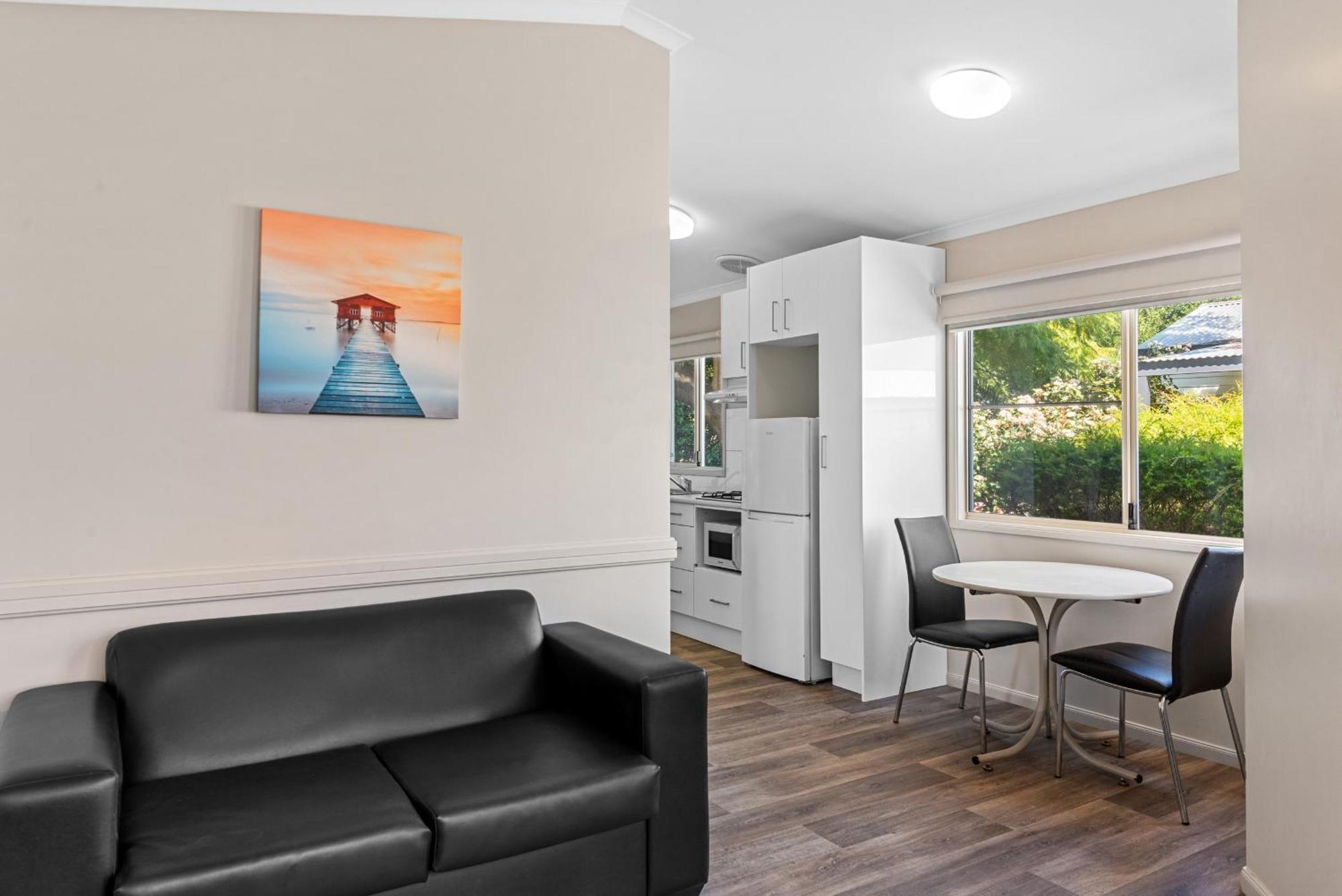 Superior 1 Bedroom Cabin