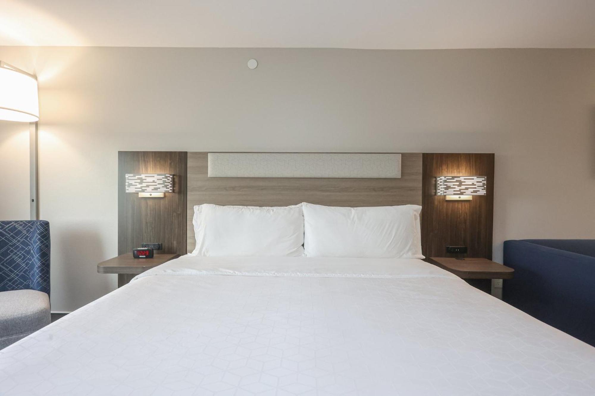 King Suite,1716211518:JPEG