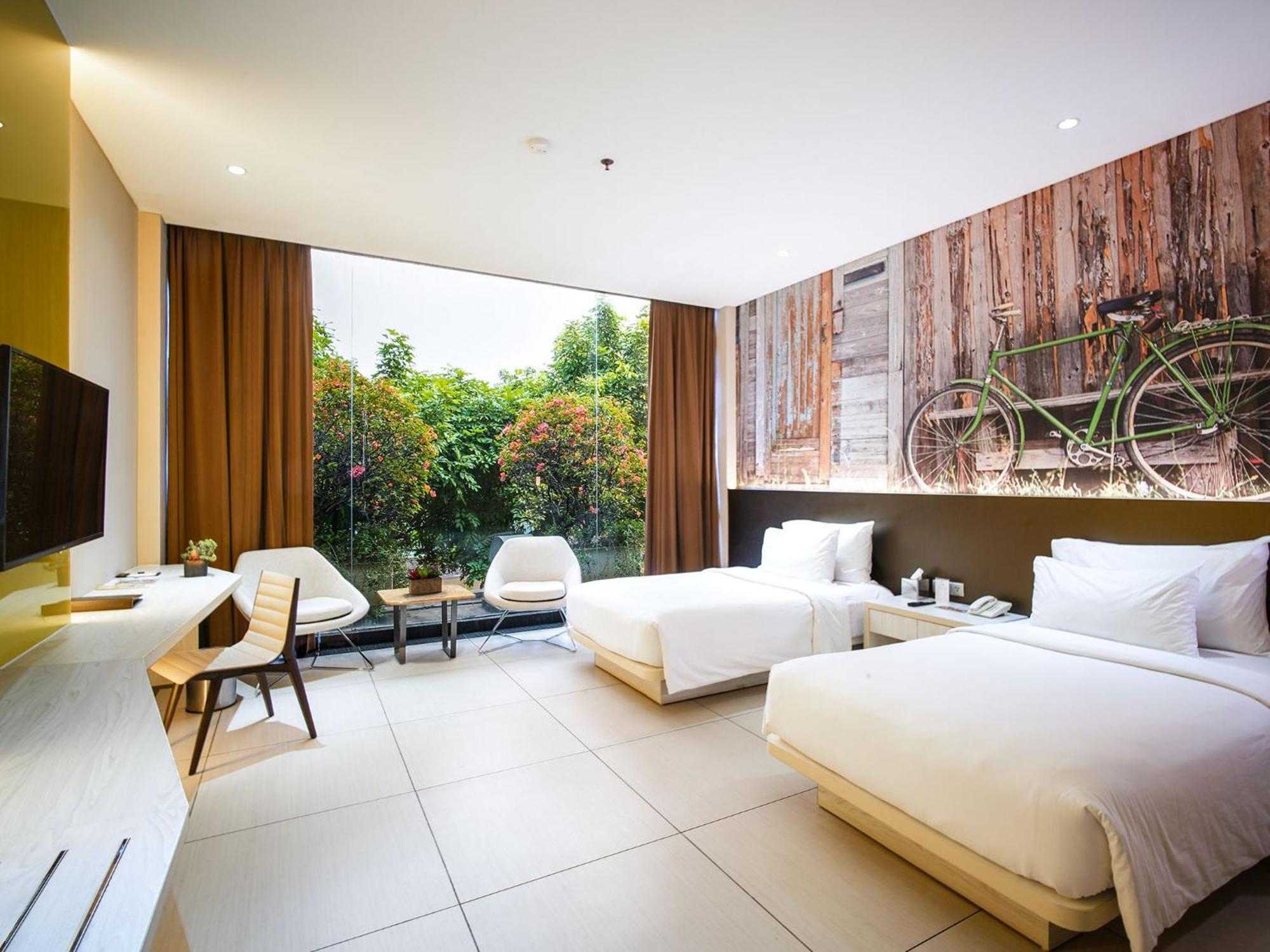 Deluxe Twin Room