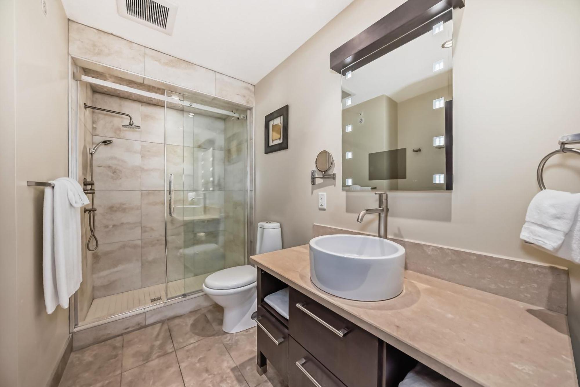 One-Bedroom Suite