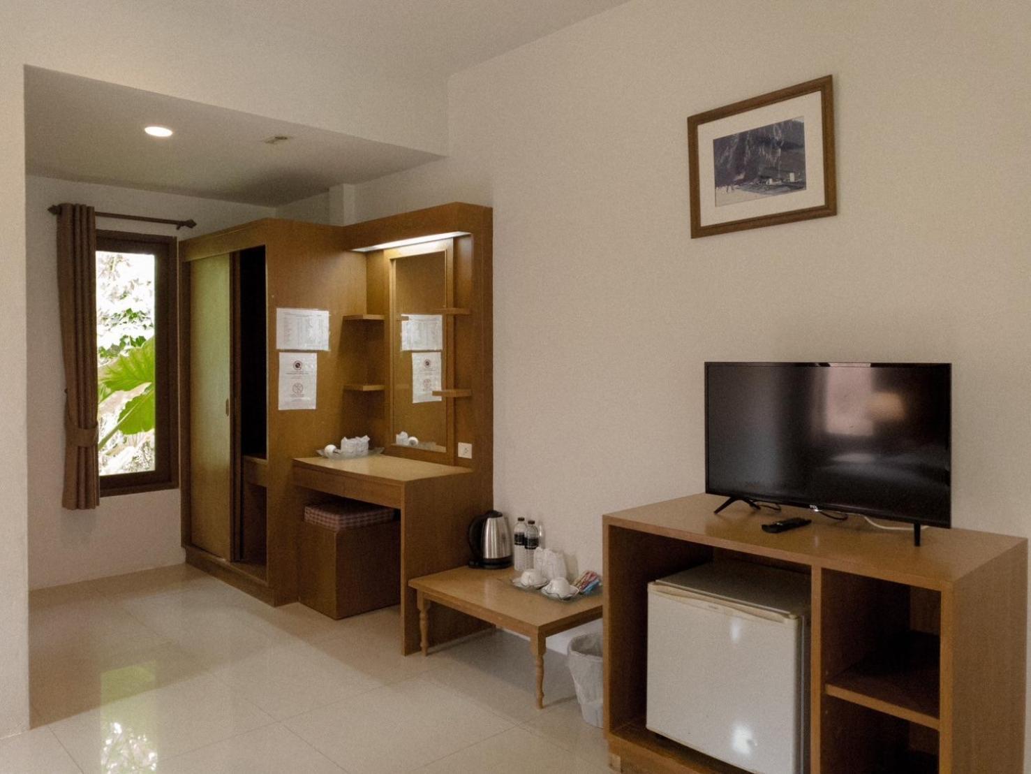 Pool Side Double or Twin Room