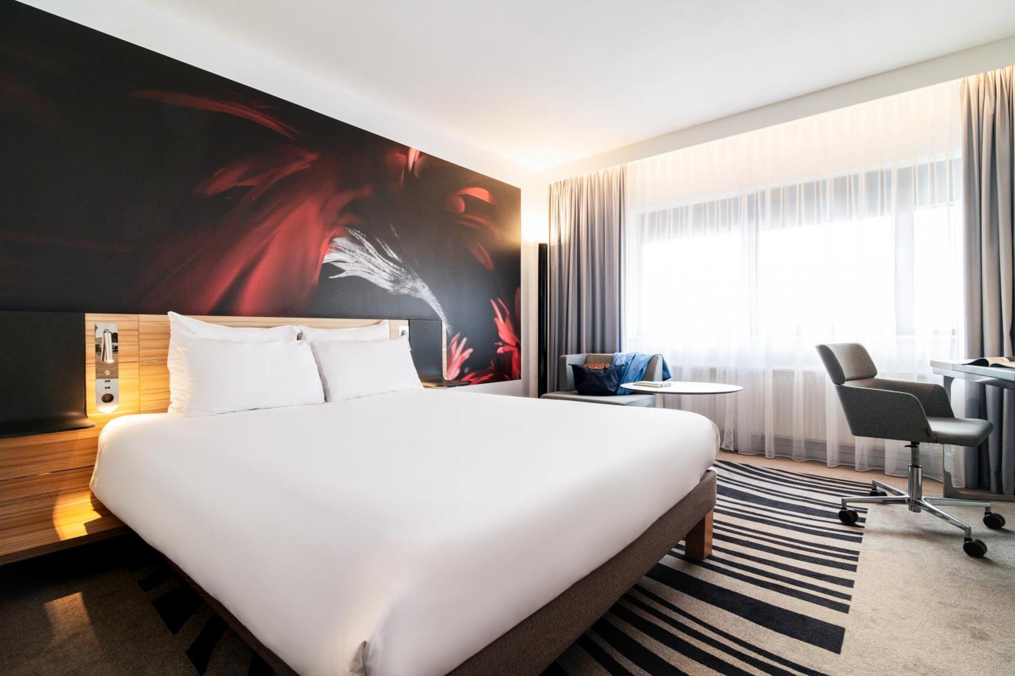 Standard Queen Room,1704848342:JPEG
