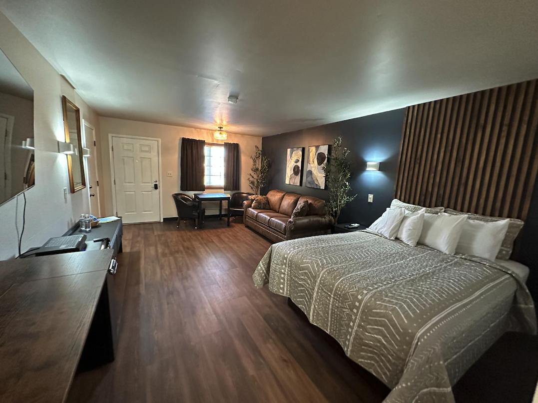 One-Bedroom Suite